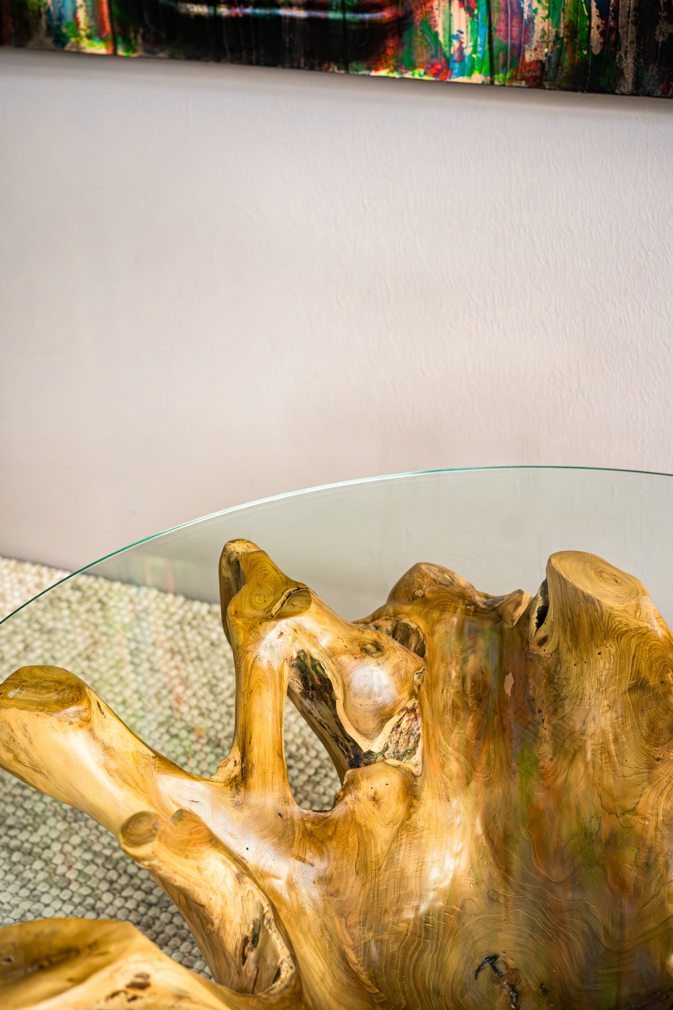 Wurzelholz-Couchtisch 'Krebong', mit Glasplatte, Ø 110 cm, H 50 cm von fischer's lagerhaus
