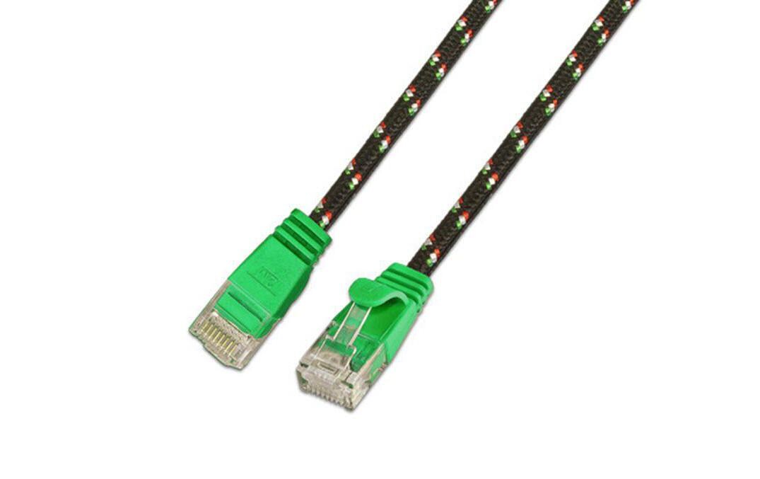 Slimpatchkabel RJ-45 - RJ-45, Cat 6, UTP, 3 m, GrünRobustes, geschirmtes Twisted-Pair-Kabel (STP) mit Klinkenschutz