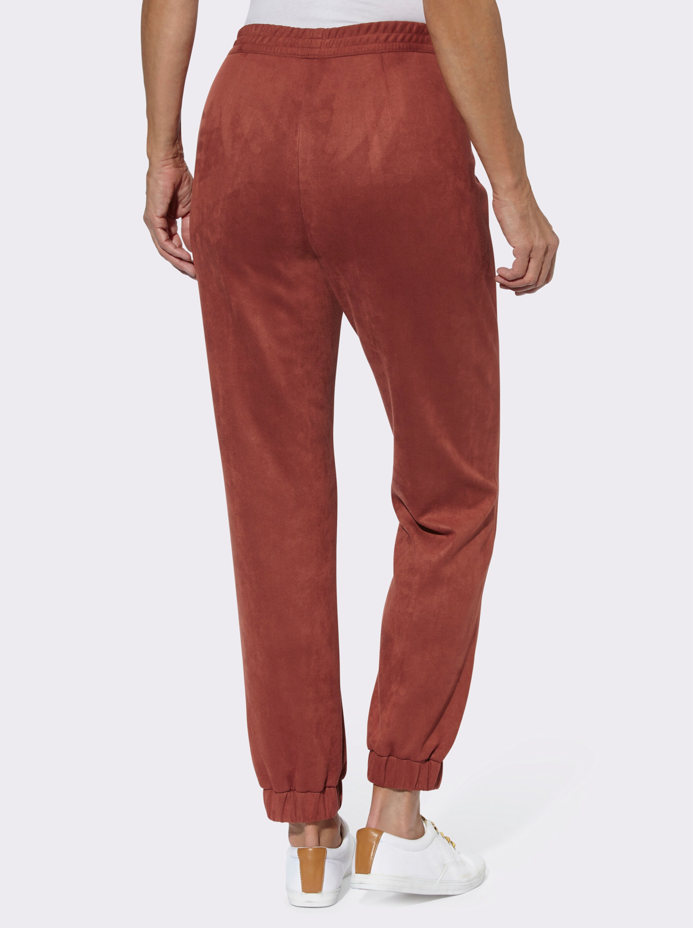Schlupfhose aus Veloursleder-Imitat