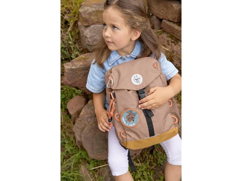 Lässig Rucksack Mini Backpack Outdoor Nature Haselnuss Wasserabweisender Kinderrucksack mit gepolsterten Schultergurten