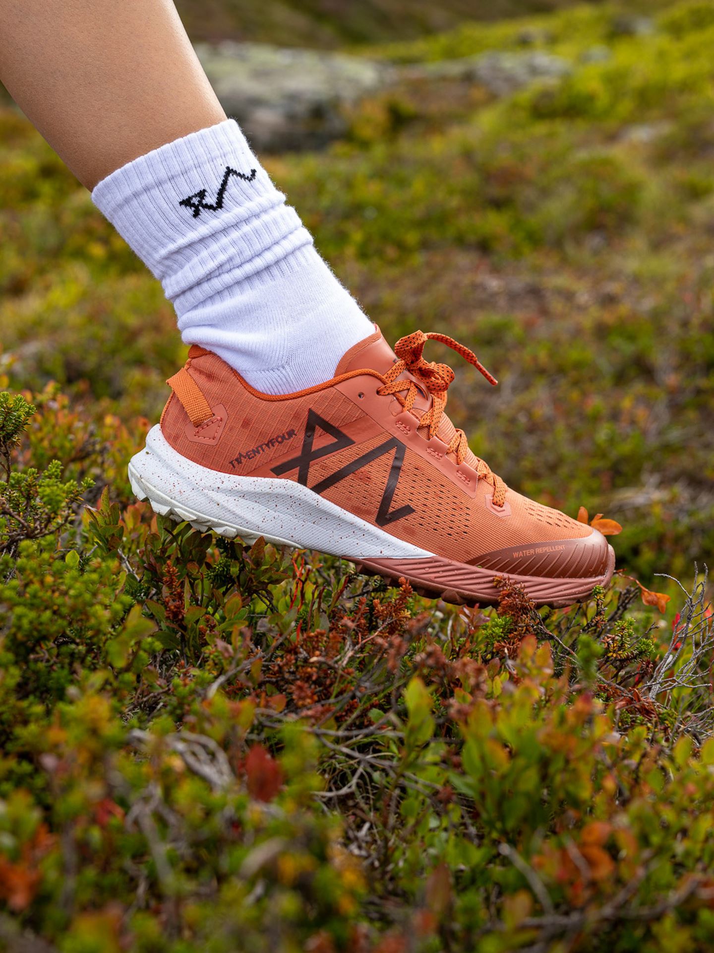 1222 Free-Air Sneaker