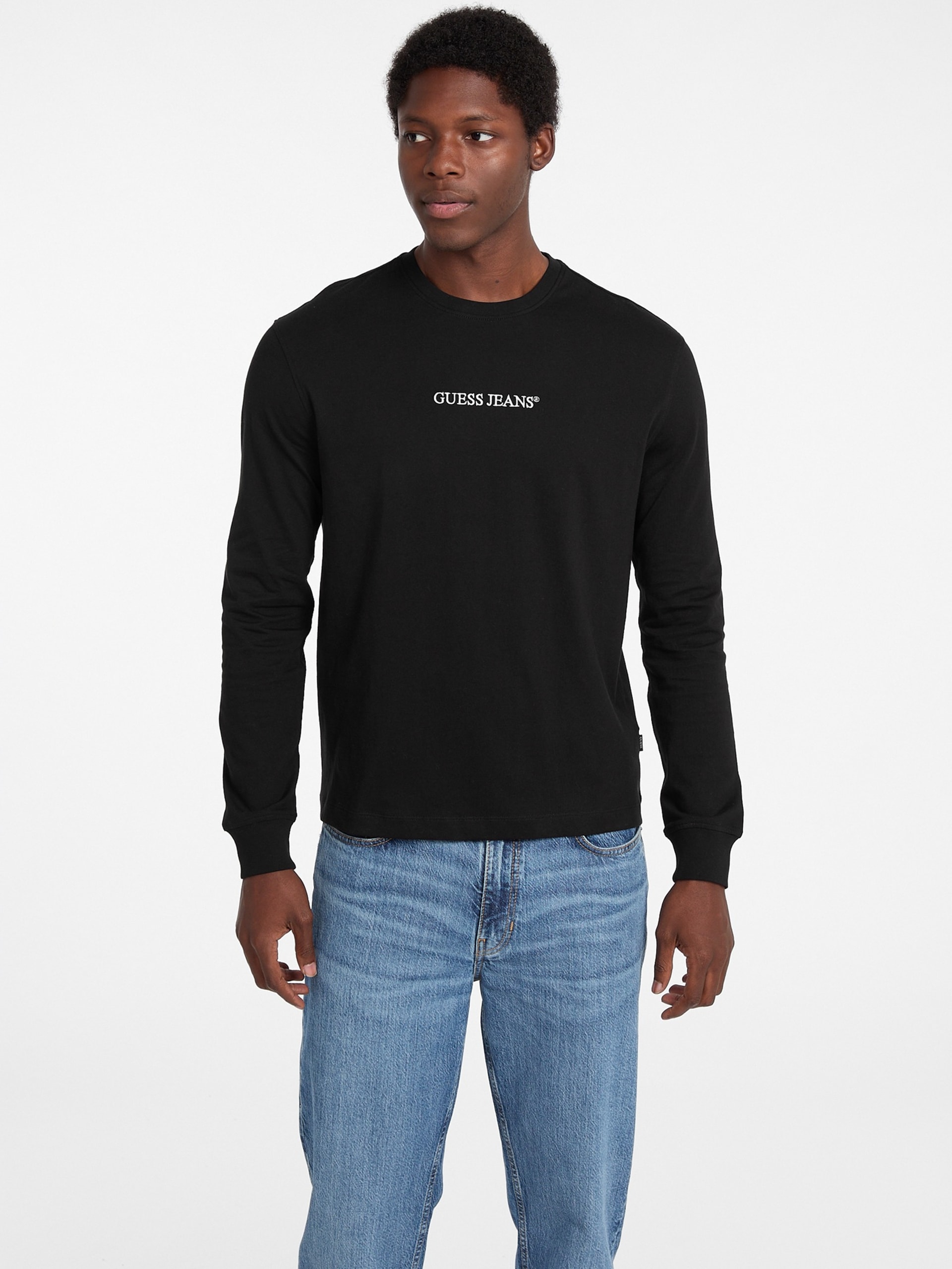 Camiseta com gola redonda e logo