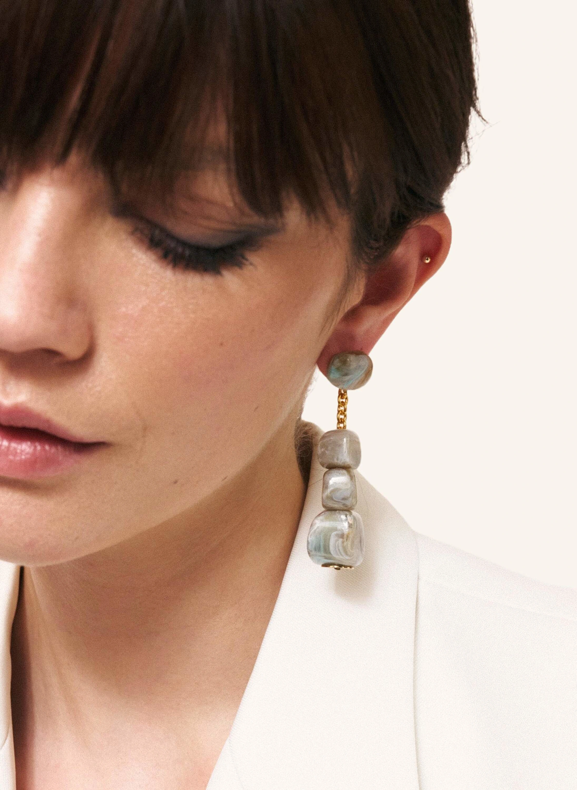 VANESSA BARONI Ohrhänger ORGANIG SHAPED EARRING SNOW GREEN MARBLE by GLAMBOU