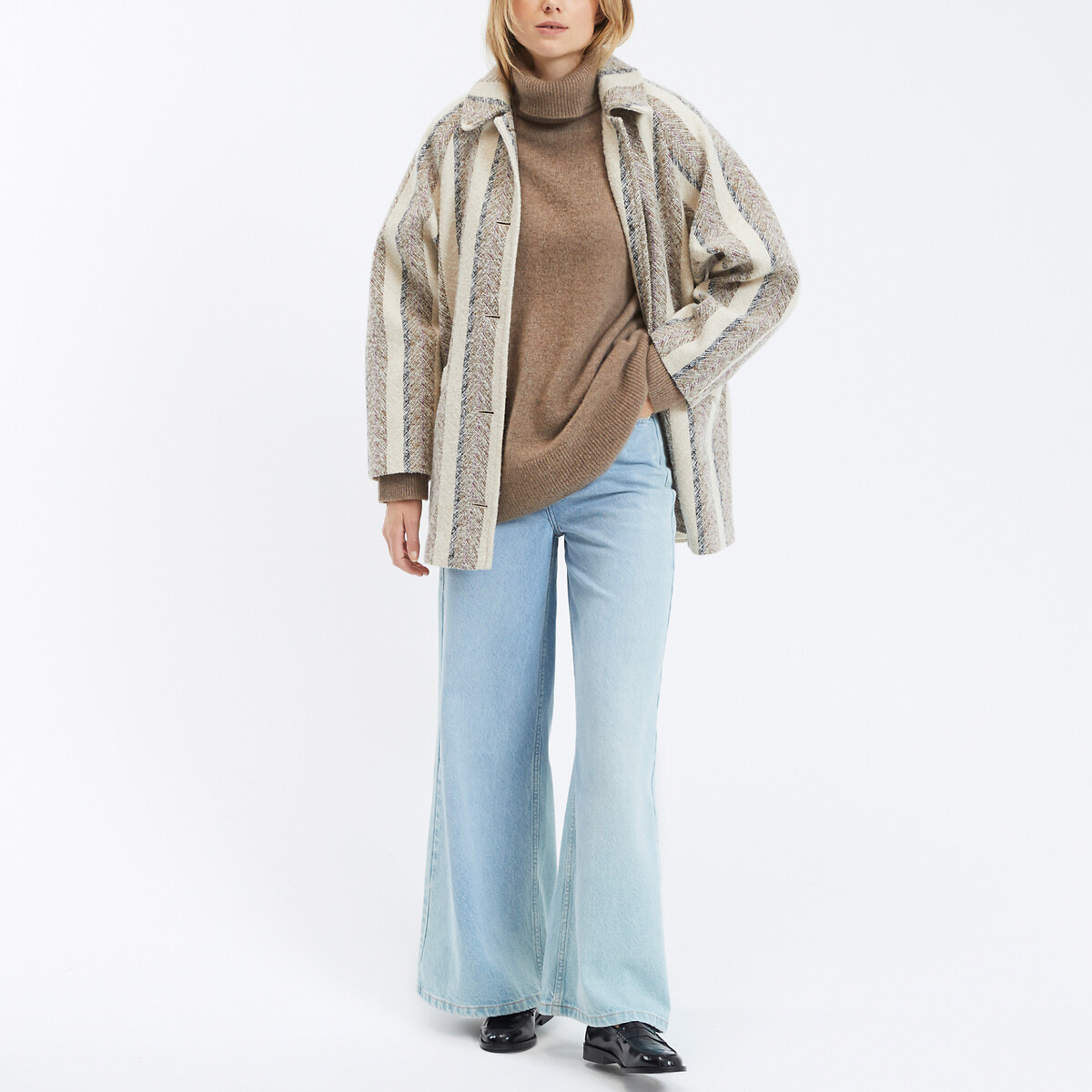 DES PETITS HAUTS<br>Casaco midi com fechamento por botões YOLO