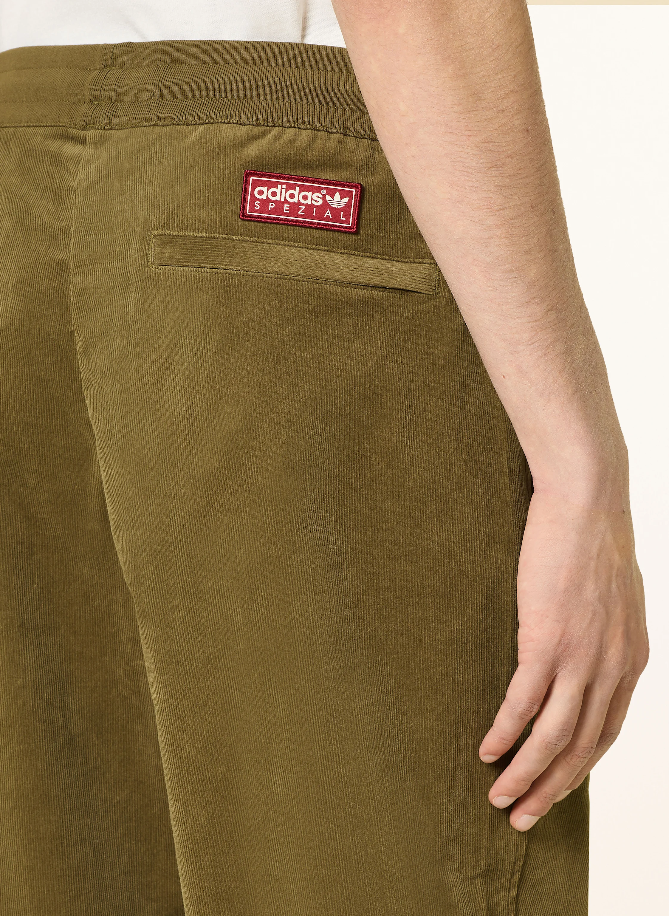 adidas Originals Cordhose CP SPZL SETTEND im Jogging-Stil
