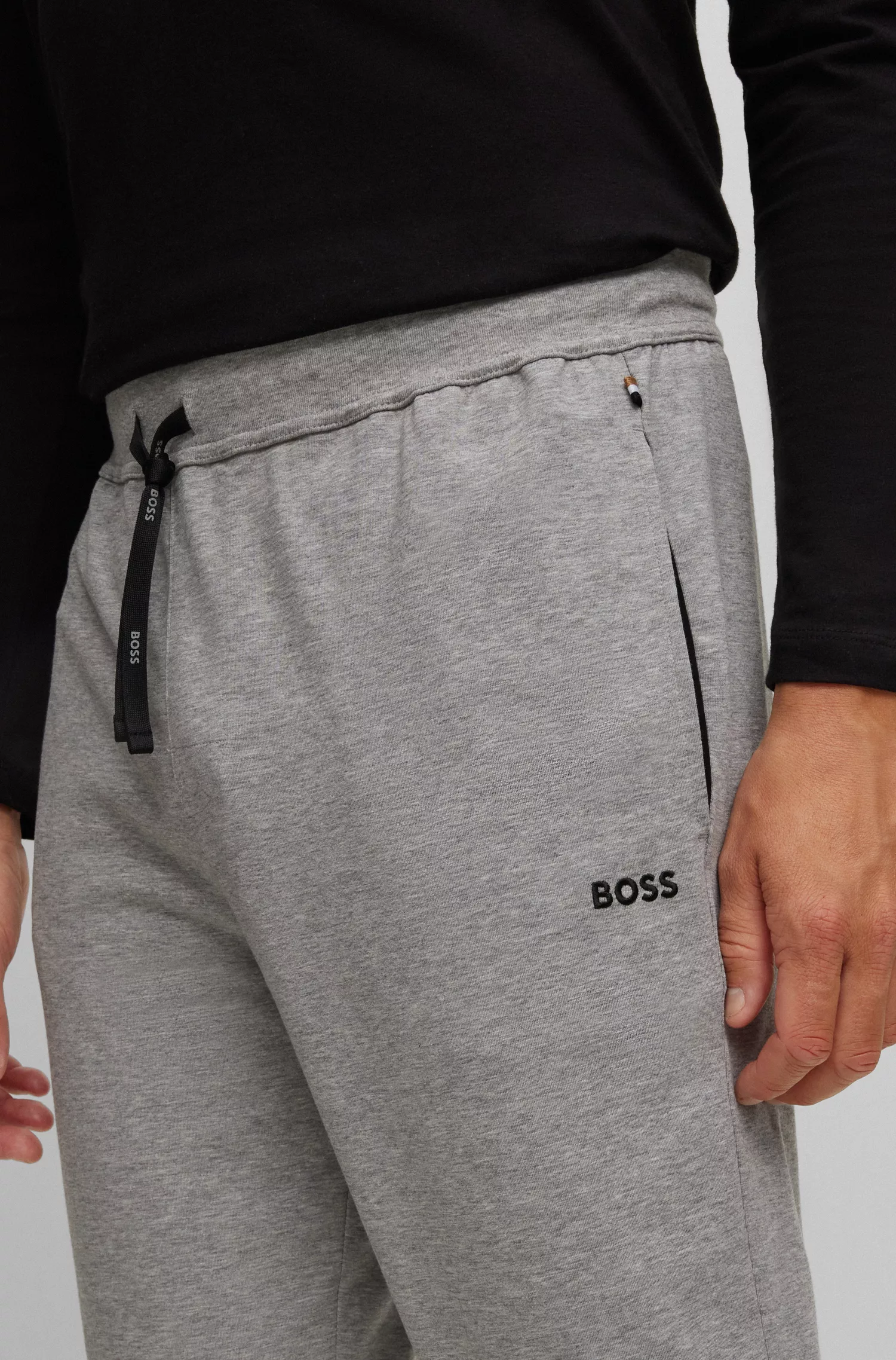 Calça de fato de treino BOSS preta em algodão elástico com logótipo bordado