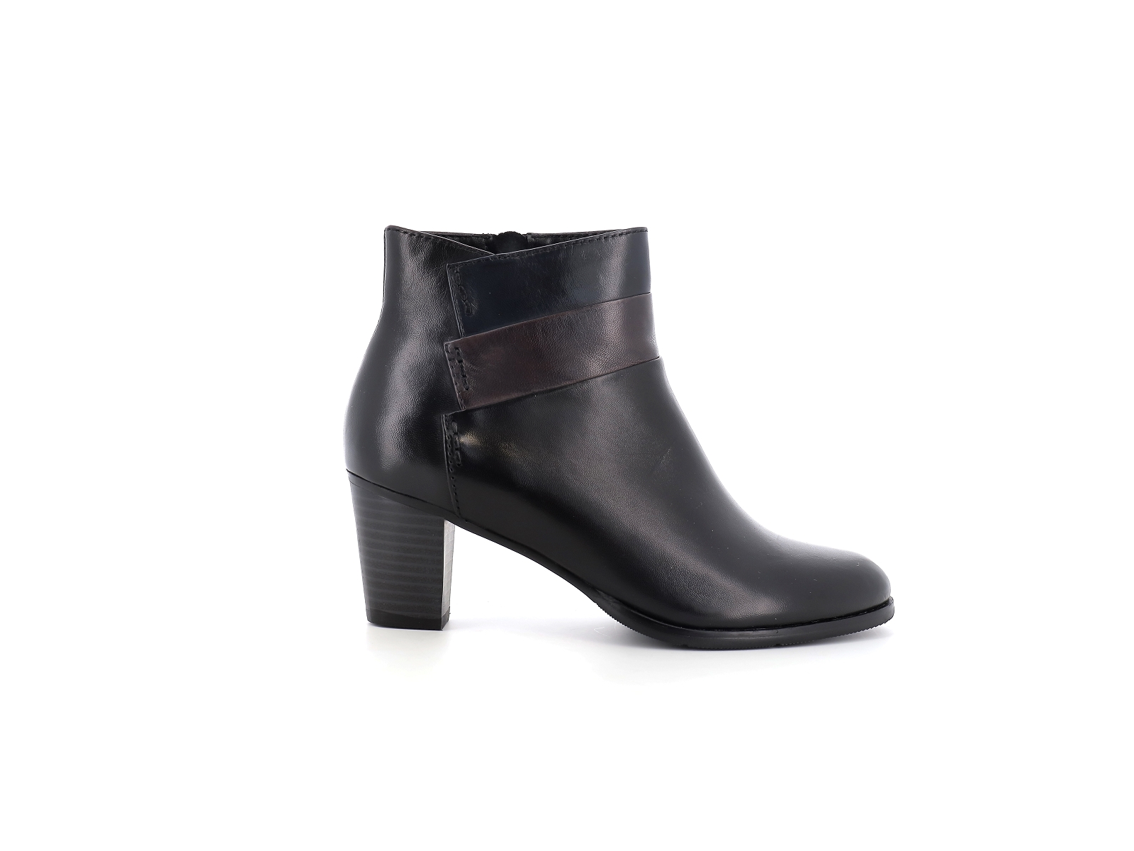 Regarde le ciel-SONIA 133 Cuir Noir