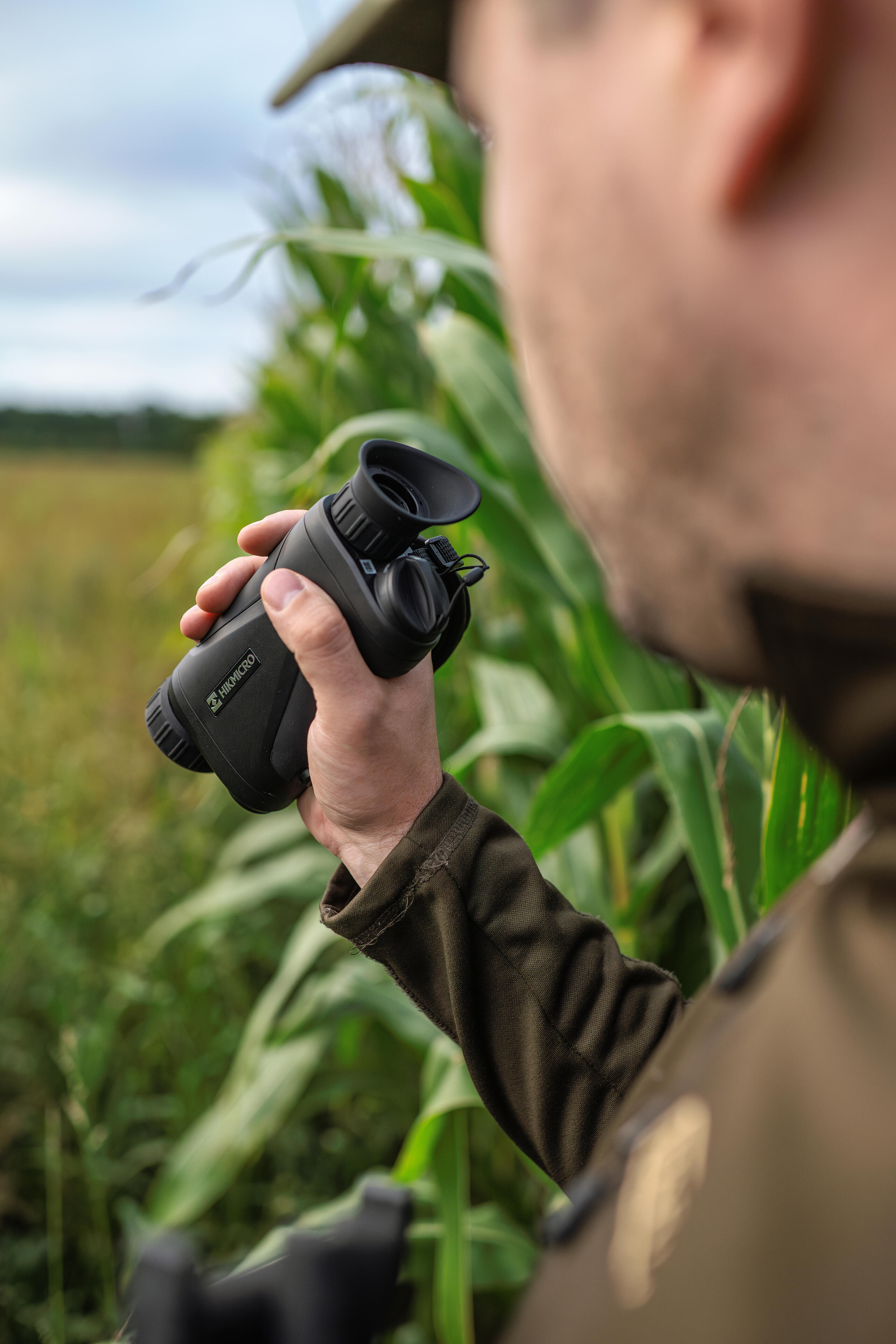 Hikmicro Monokular Condor CH25L<br>Termisk spotter med avstandsmåler!