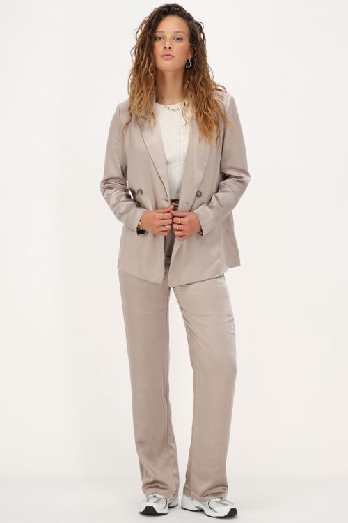 Beige blazer met dubbele knopen satijn