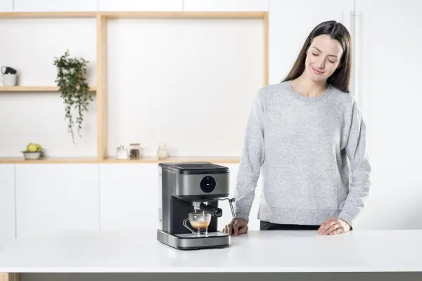 Black & Decker BXCO850E, Espressomaskine, 1,5 L, Malet kaffe, 850 W, Sort, Rustfrit stål