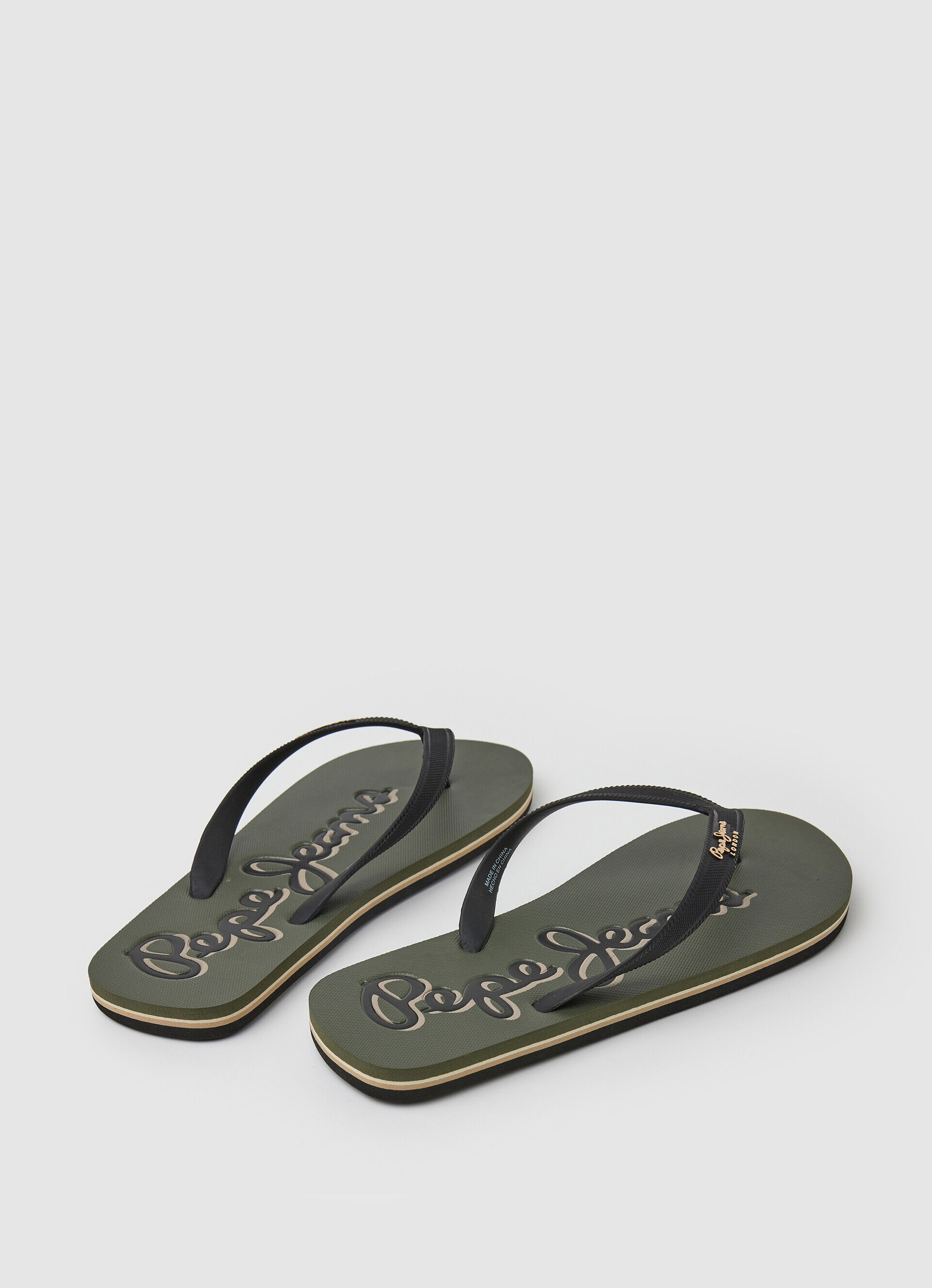 Chinelo de praia com o logotipo da Bay Beach - verde militar