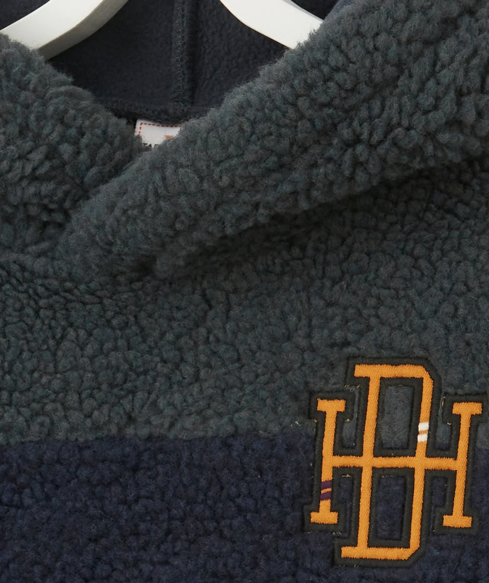 SWEAT À CAPUCHE EN SHERPA BLEU MARINE ET VERT GARÇON