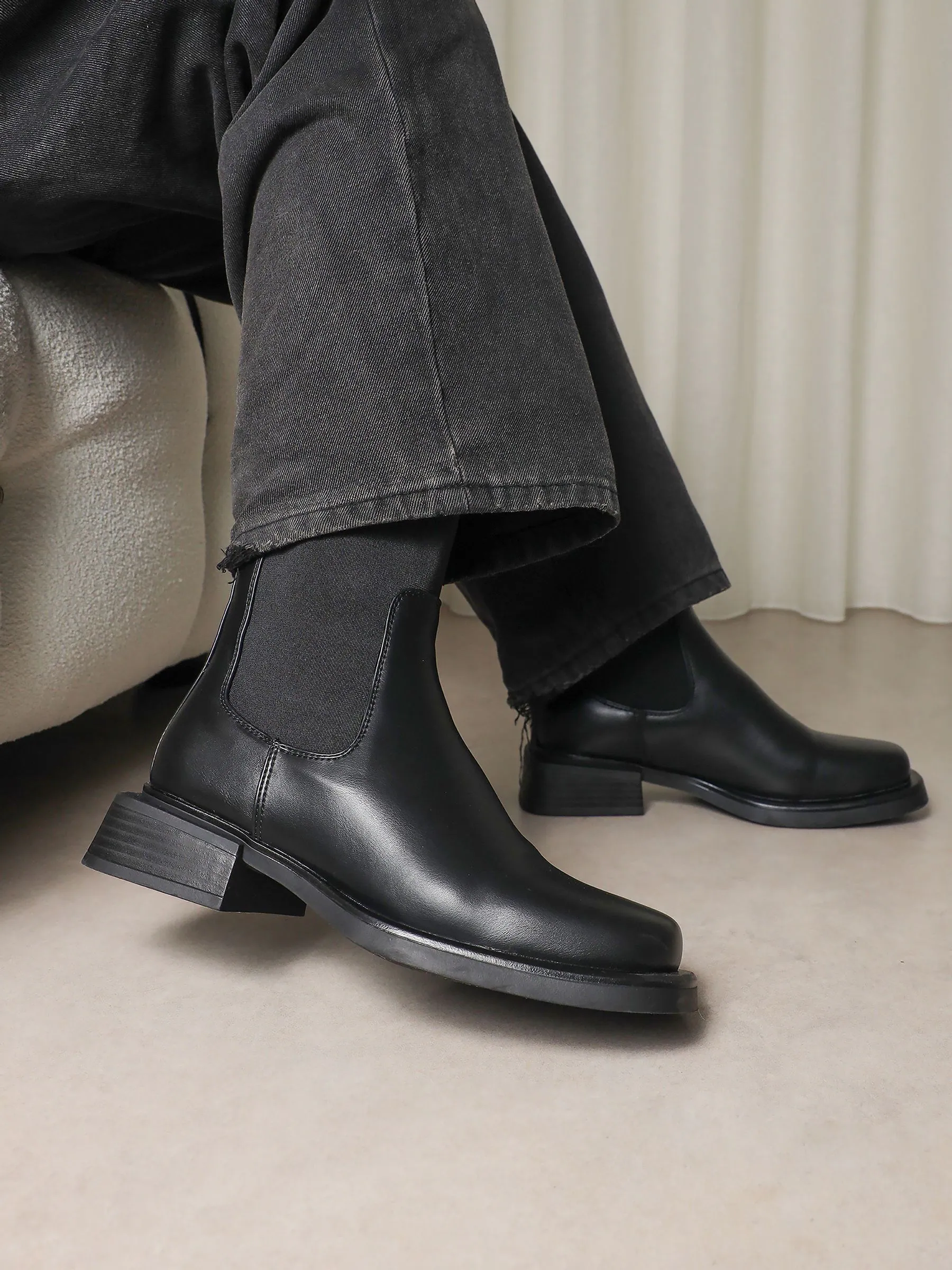 Zwart - Simmi London Dorres Chelsea Ankle Boots