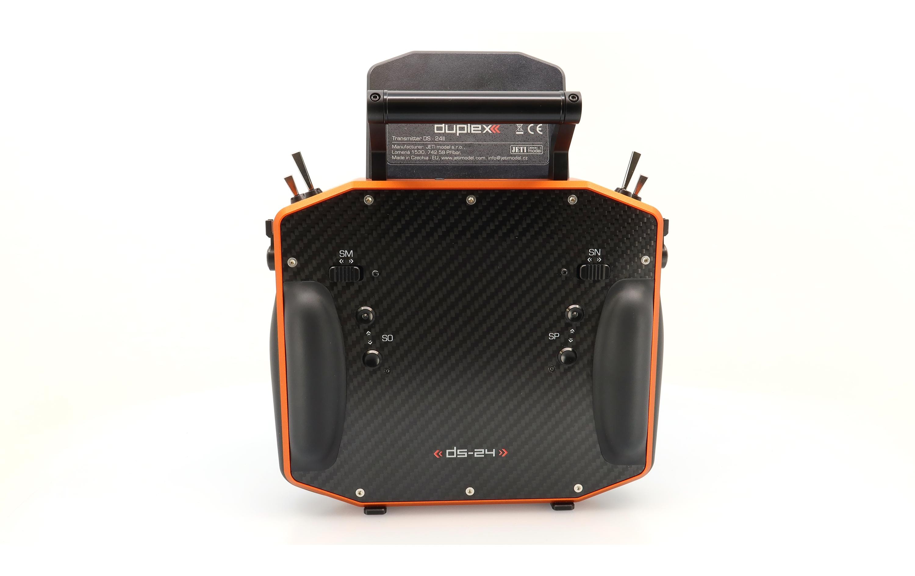 Fernsteuerung DS-24II Carbon Line Orange 24 Kanal, Duplex EX<br>Professioneller 24-Kanal-Sender mit Geber auf Rückseite und Carbon-Frontplatte