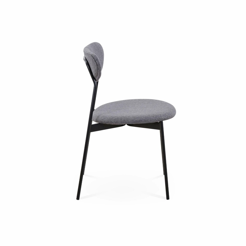 Lot de 2 chaises - arty - scandinaves et vintage. Assise et dossier gris foncé. Pieds en acier