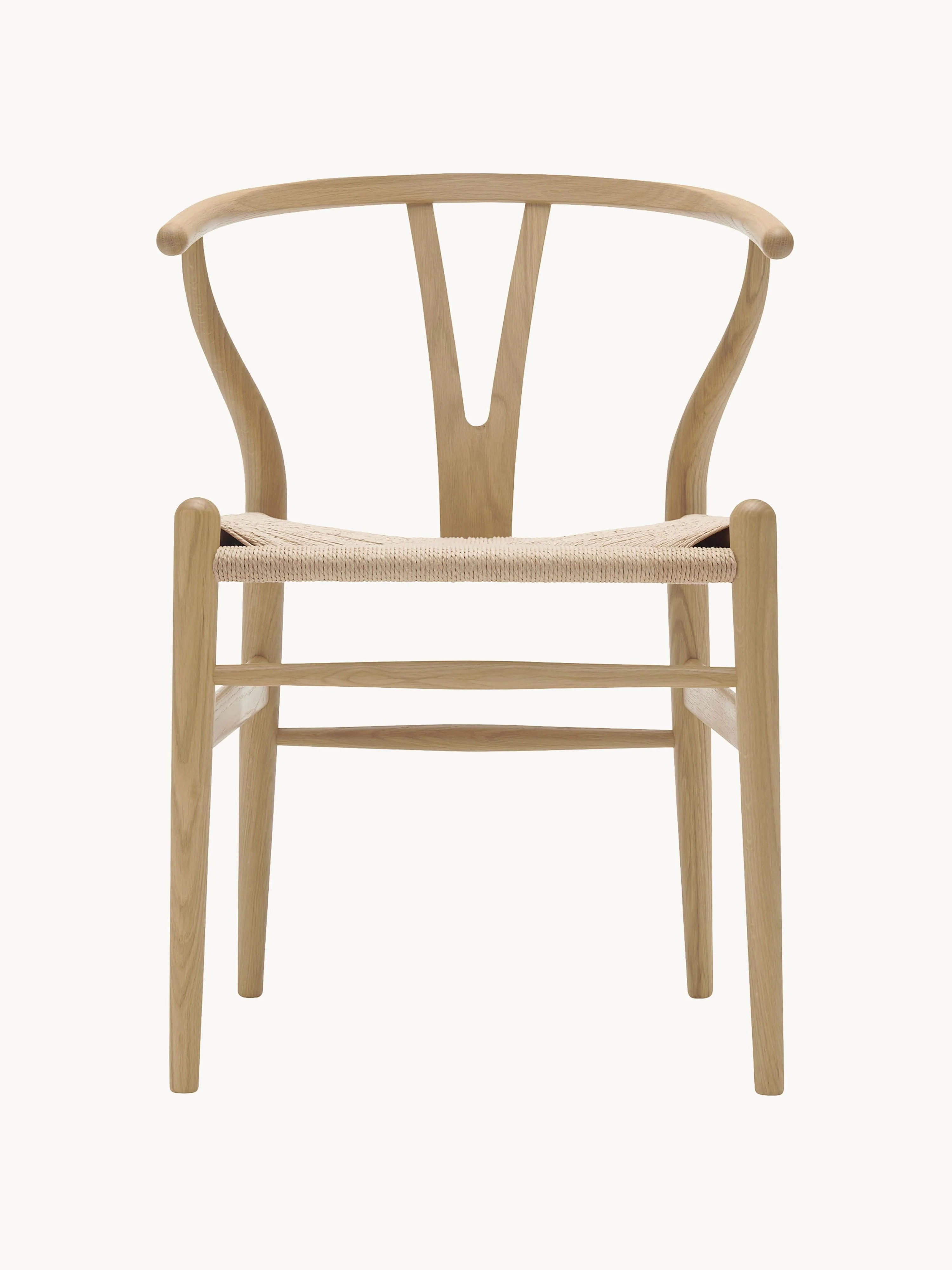 Houten stoel CH24 Wishbone Chair met handgevlochten zitvlak