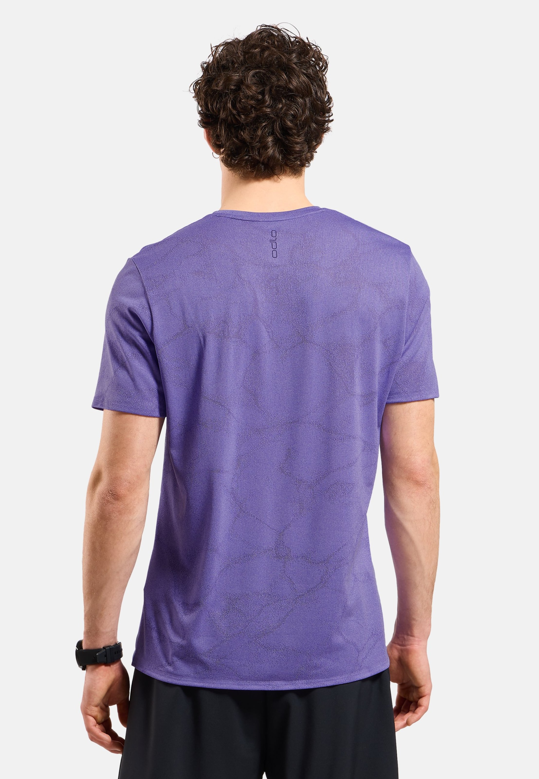Zeroweight Engineered Chill-Tec Laufshirt in afterparty melange