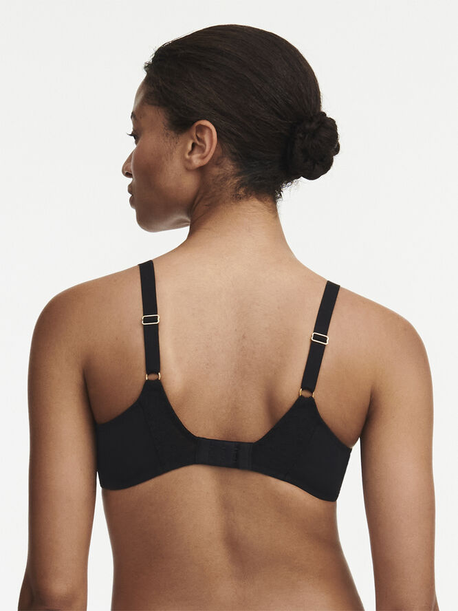 Chantelle Monogram Covering Spacer Bra Black