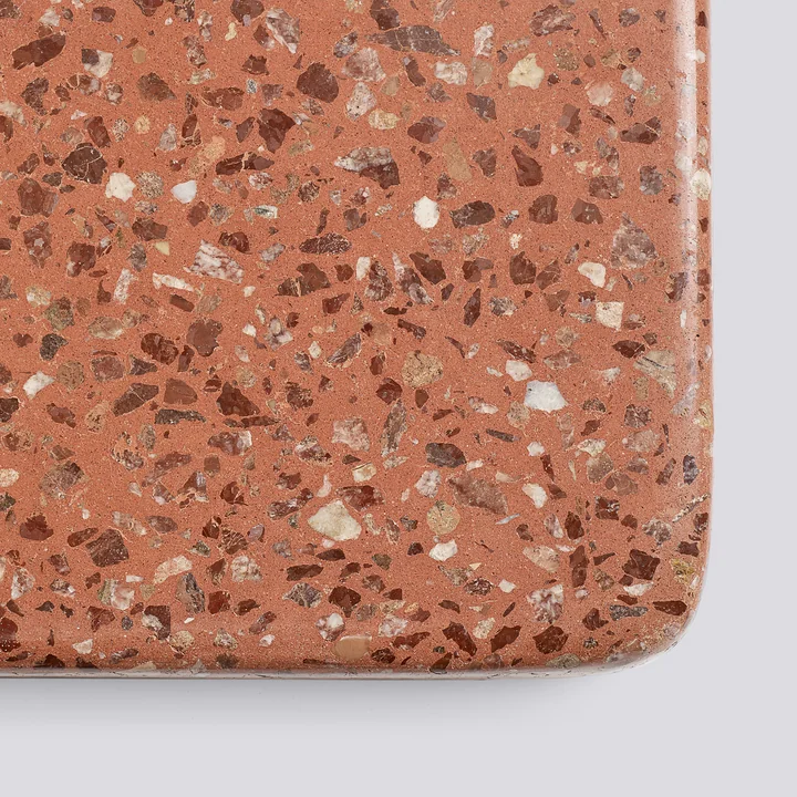 HAY - Terrazzo Tisch rund Ø 70 cm, grau / rot