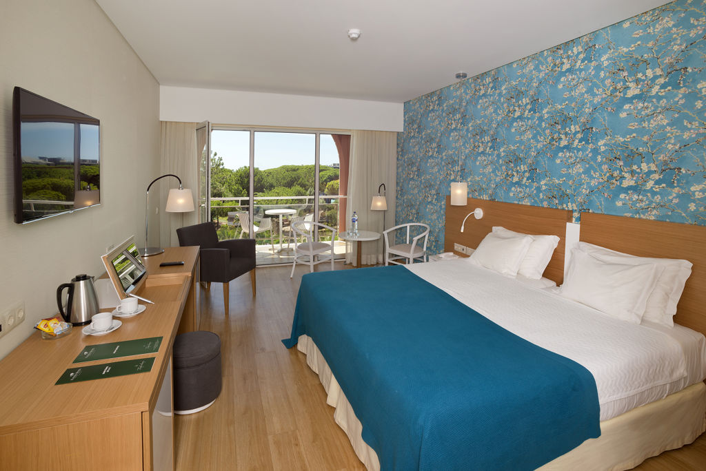 Falesia Hotel Logies en ontbijt - Hotel