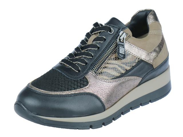 Helioform Sneaker