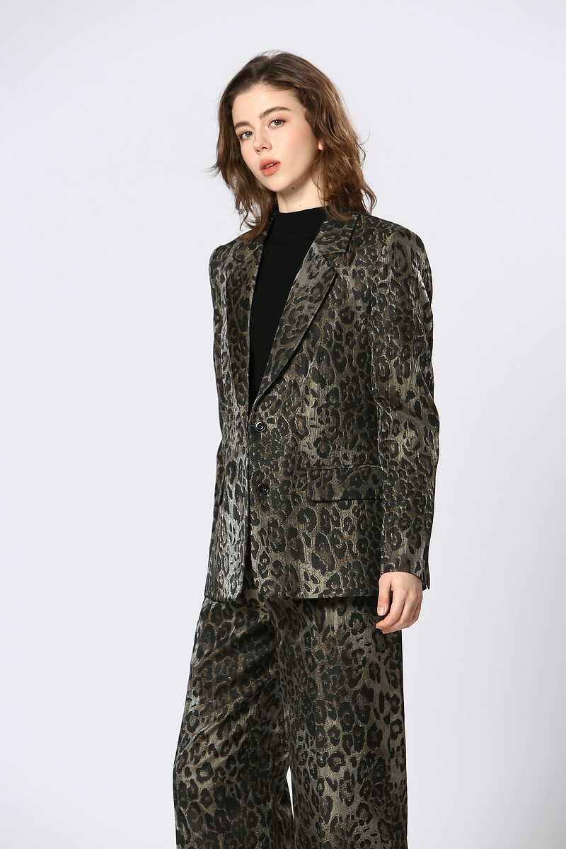 ATÉ BREVE<br>Blazer com estampa de leopardo