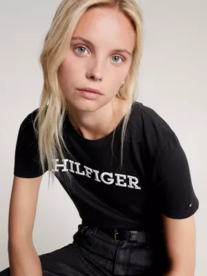 Camiseta Hilfiger Monotype com bordado