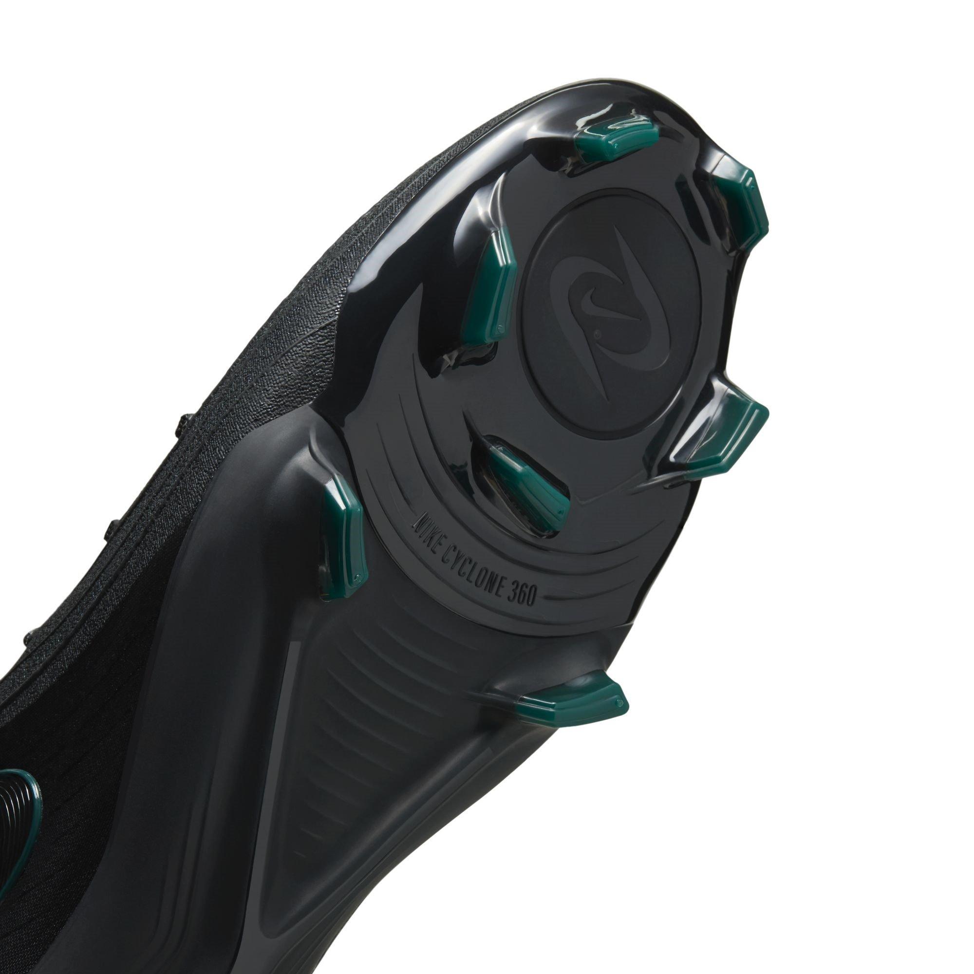Nike Phantom Luna II Pro Firm Ground Football Boots