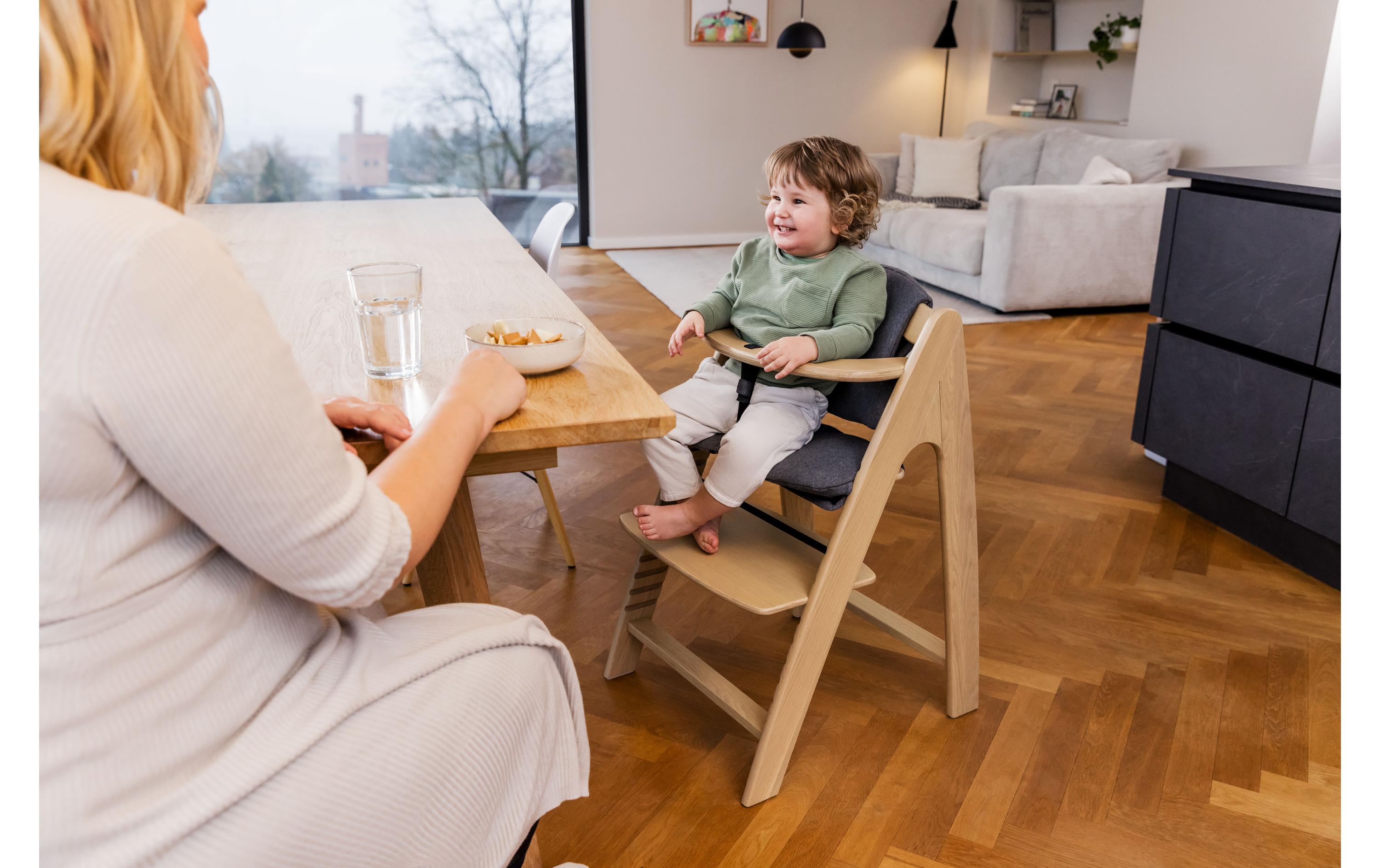 Treppenhochstuhl Arketa Oak<br>Ergonomischer Holzhochstuhl für Kleinkinder