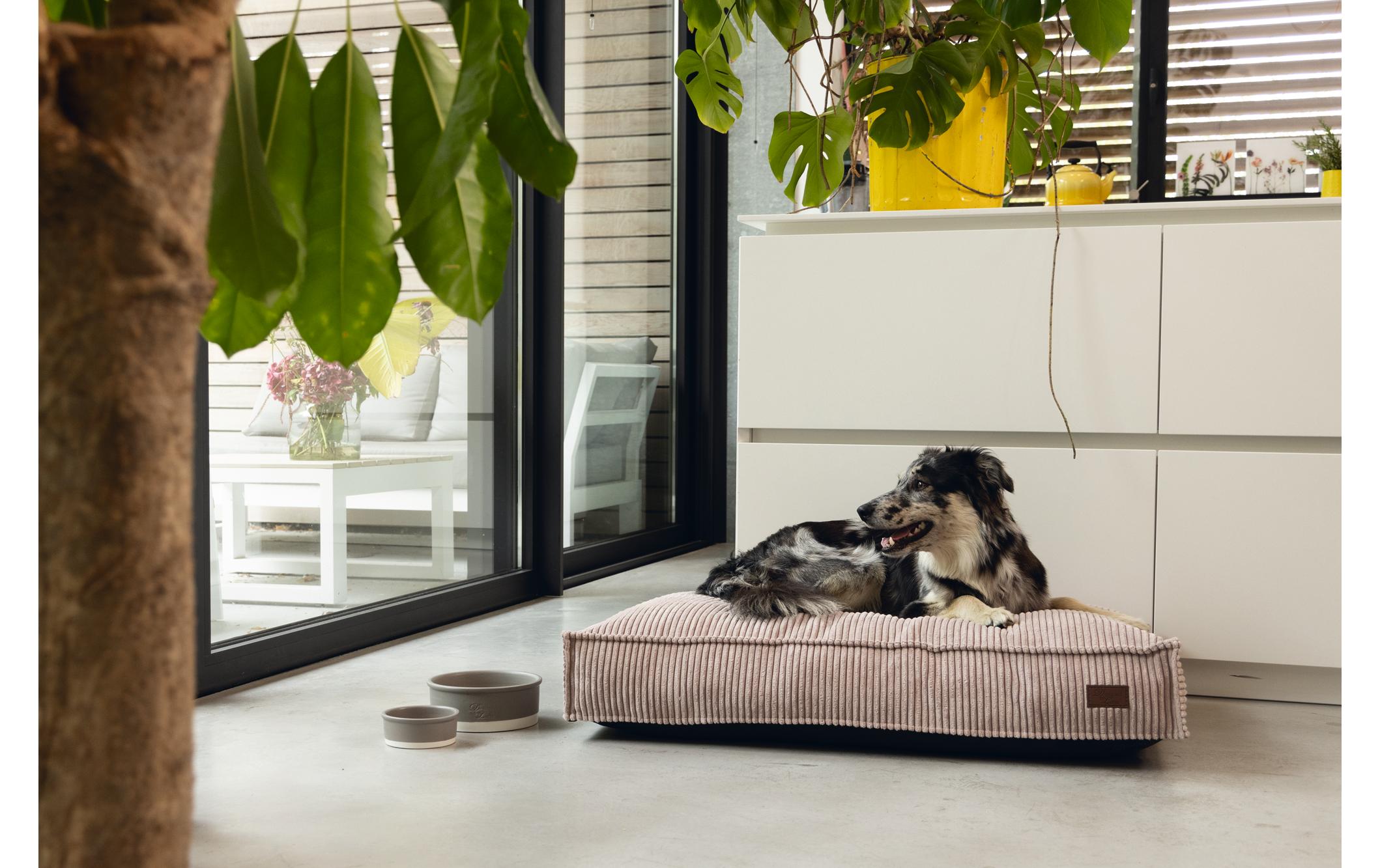 Hunde-Bett Ribbed Rosa 120x80x15cm<br>Liegekissen aus geriffeltem Stoff mit Samtfeeling