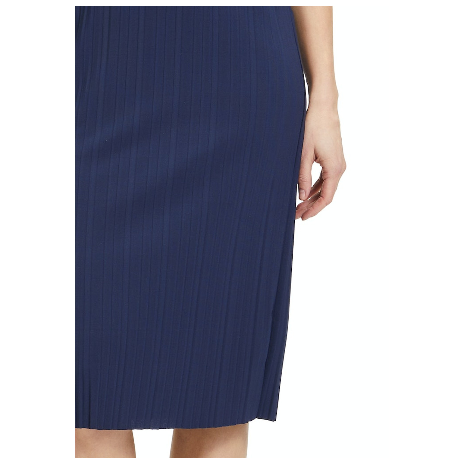 Betty & Co Kleid Lang ohne Arm