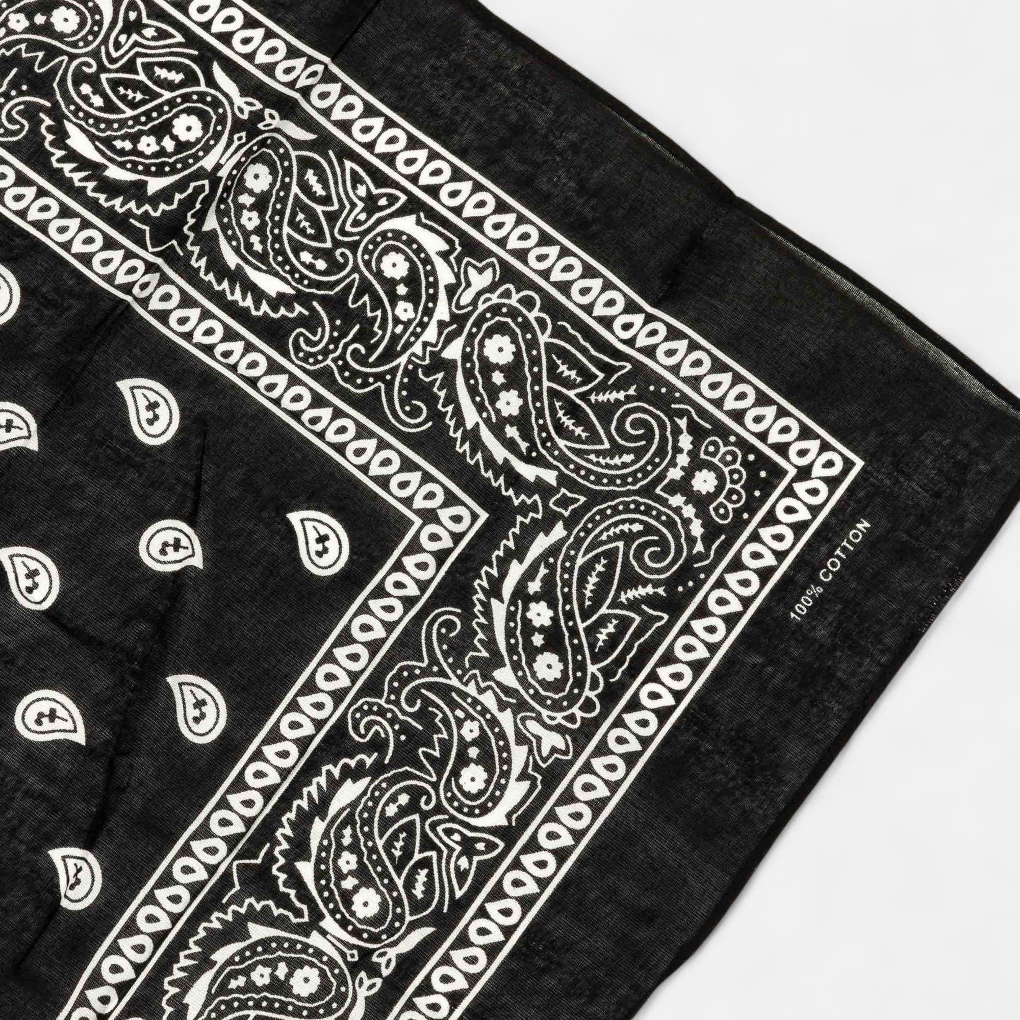 Foulard noir
