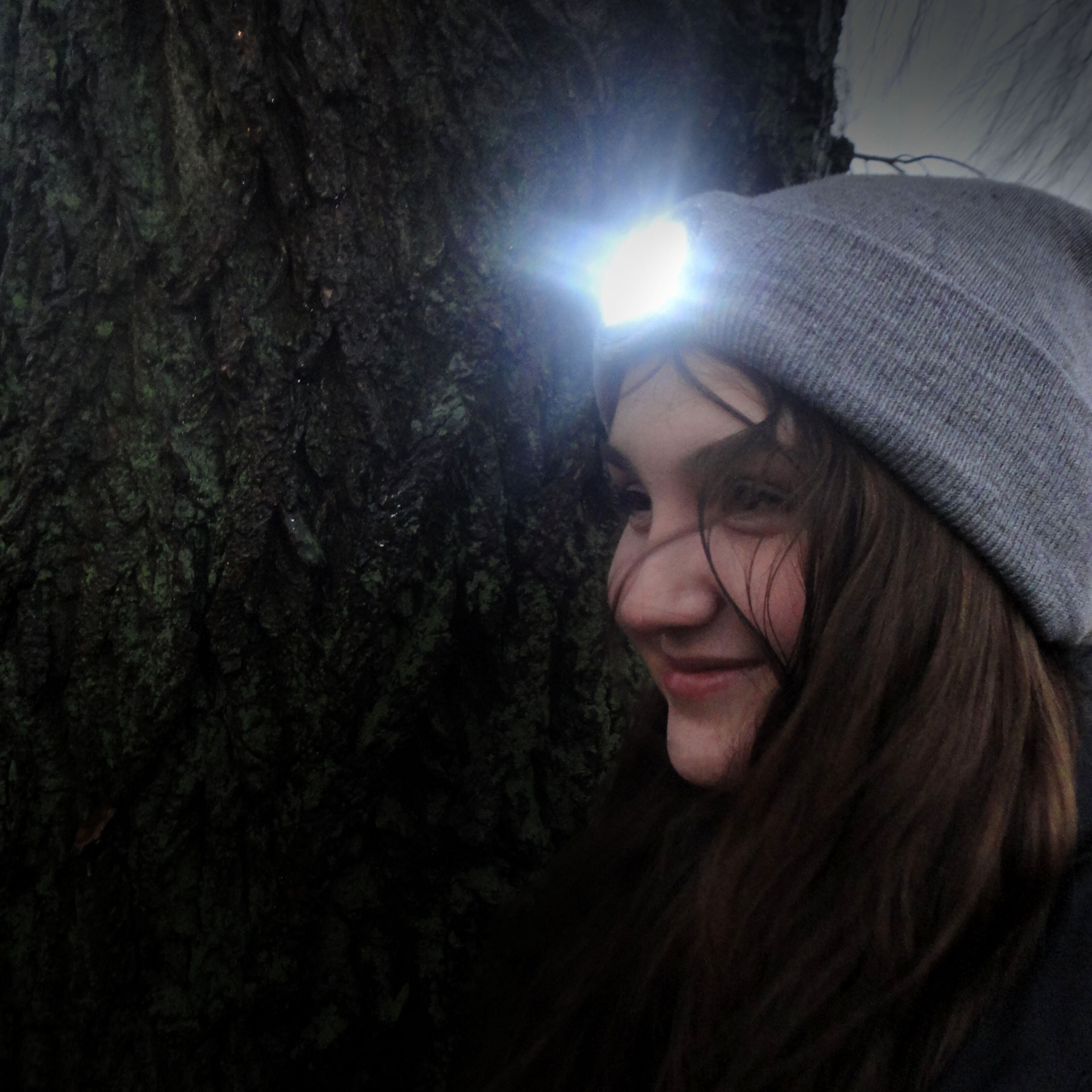 Ledsavers Lue med LED-lykt Svart