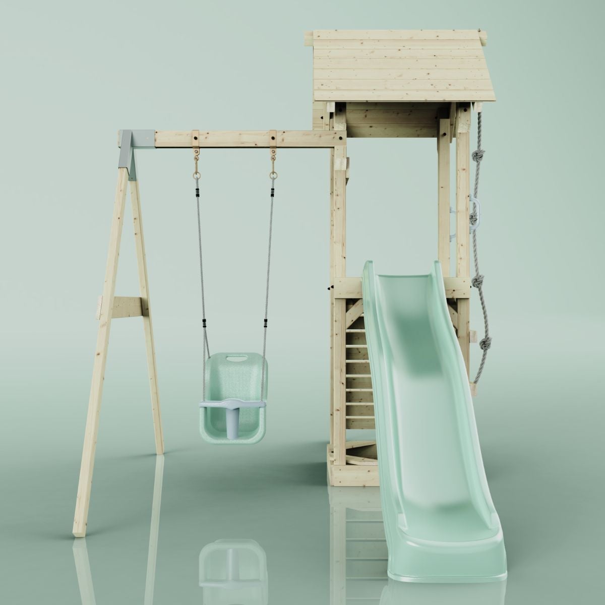 PolarPlay Göteborg houten speeltoren in het groen,
