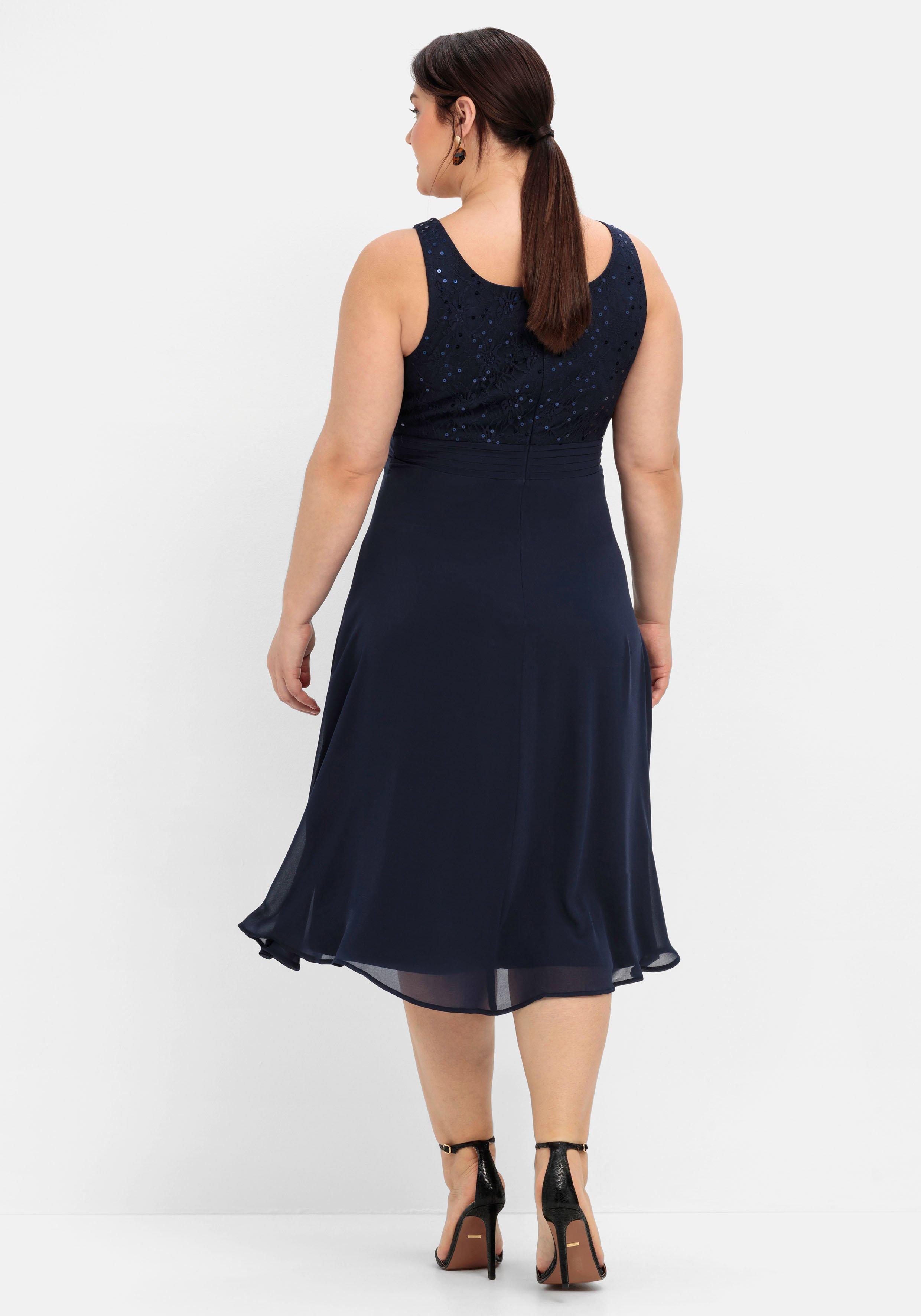 Abendkleid mit Spitze