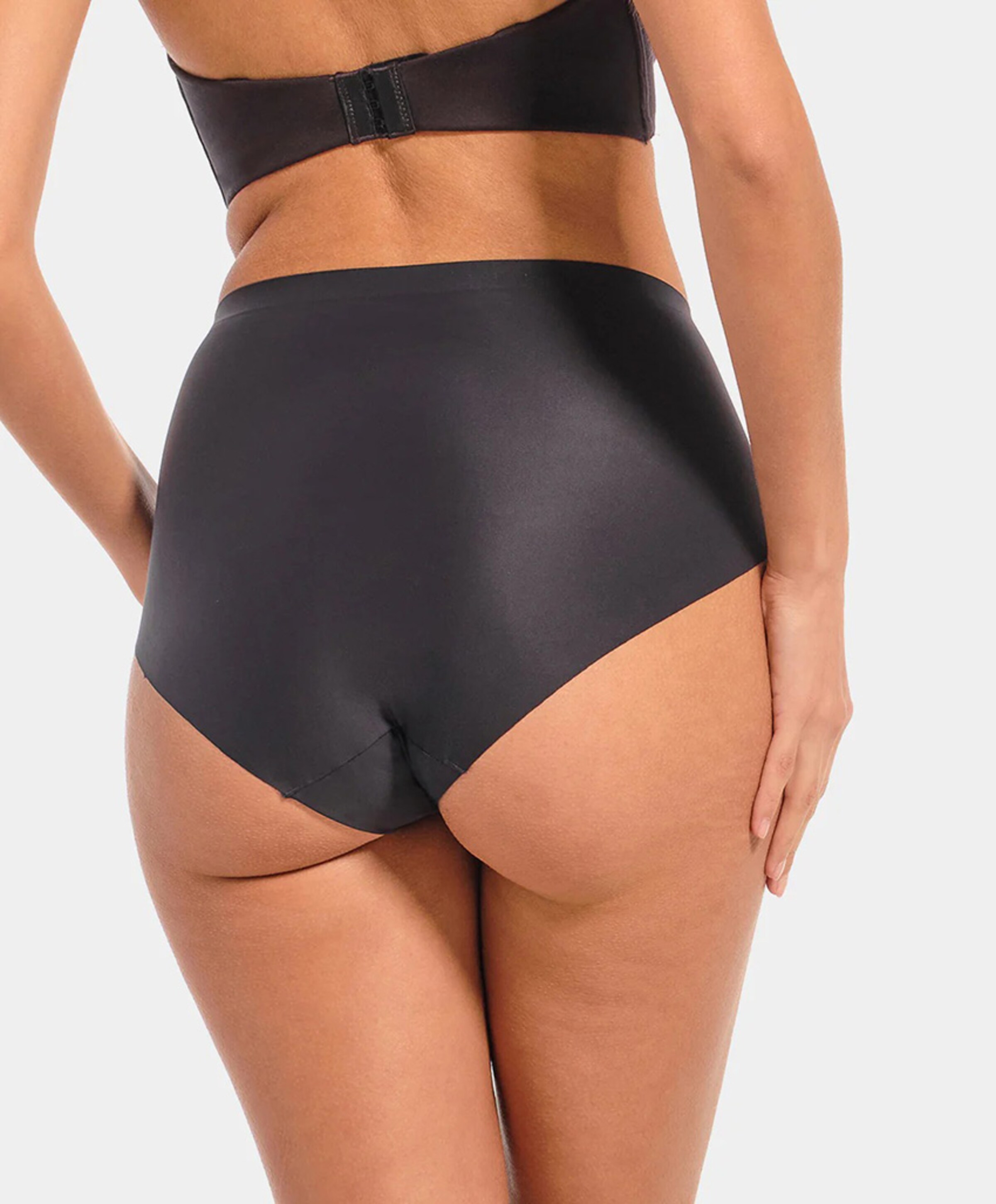 MAGIC Bodyfashion Dames shapewear slip zwart