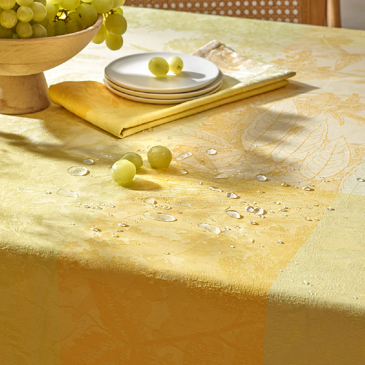 Nappe enduit imperméable pur coton jaune 175x175 Garnier Thiebaut