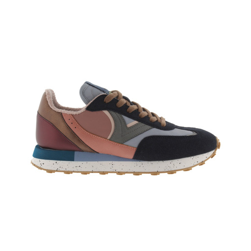 Tênis Victoria Galaxy de nylon em combinação com peças multicoloridas.