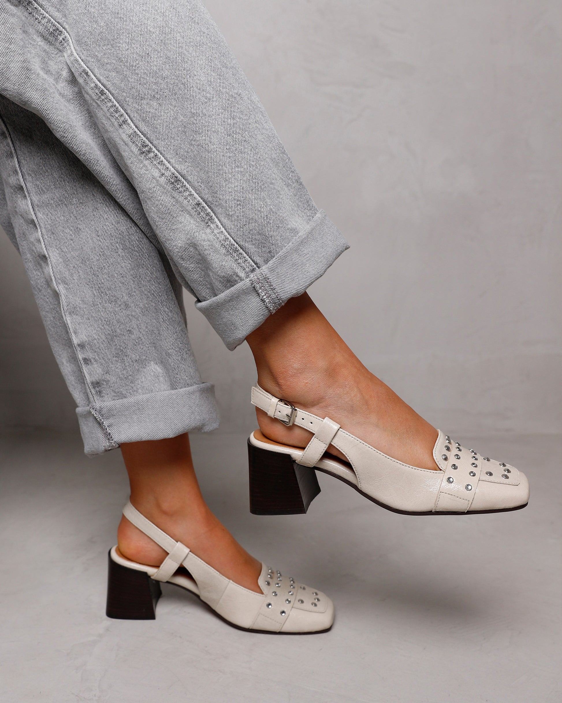 VIA VAI beige slingbacks Laine Julia