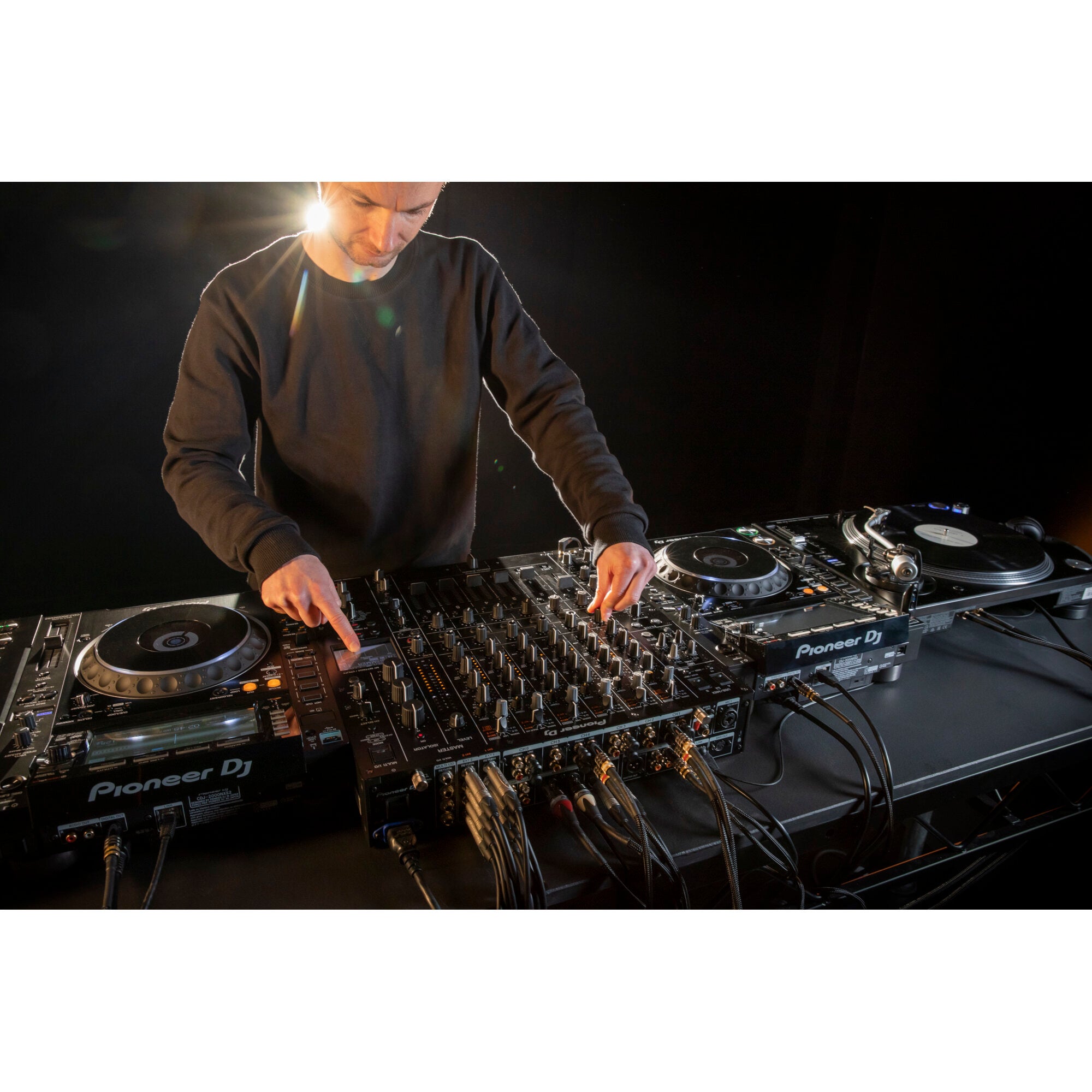 Pioneer DJ DJM-V10 6-kanaals DJ-mixer