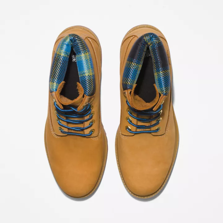 Bota Timberland Premium de 6 polegadas para homem, na cor amarela.