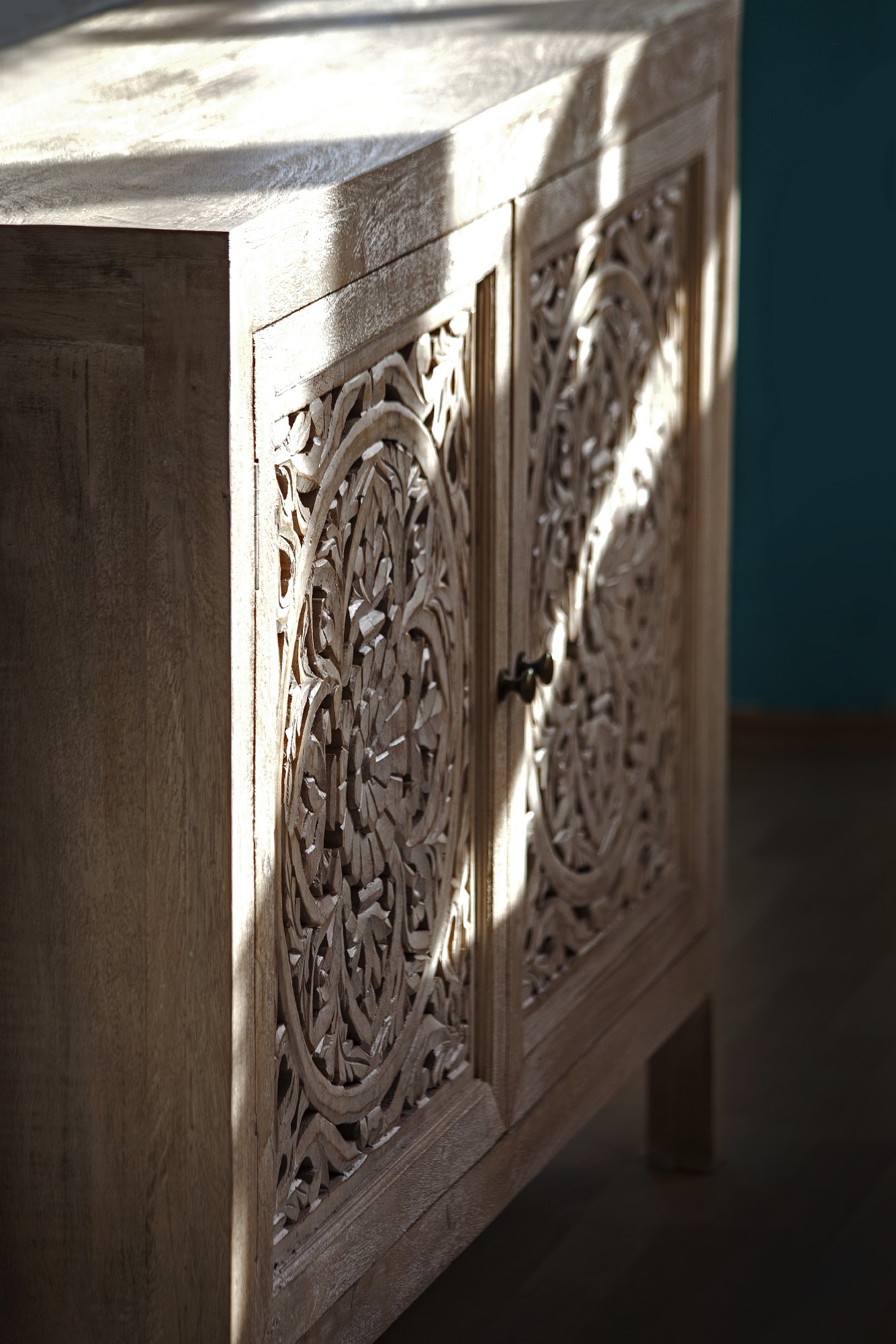 Sideboard 'Doubelle', weiß, B 130 cm, H 90 cm, L 40 cm von fischer's lagerhaus