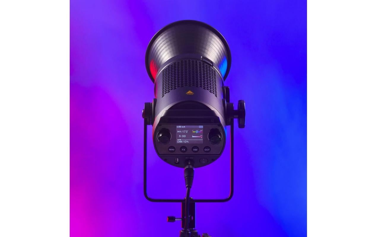 SZ150R RGB LED Licht Bi-Color Zoombar<br>Leistungsstarke RGB- und Bi-Color-LED-Videoleuchte mit Zoomfunktion
