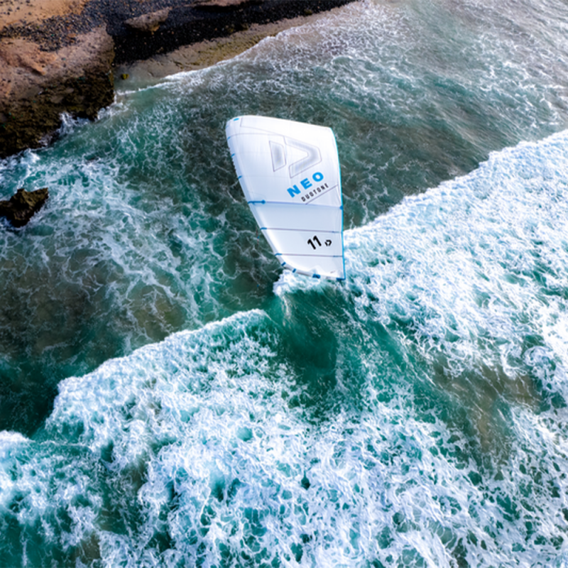 AILE DE KITESURF DUOTONE NEO CONCEPT BLUE 2024 UNDYED/WHITE