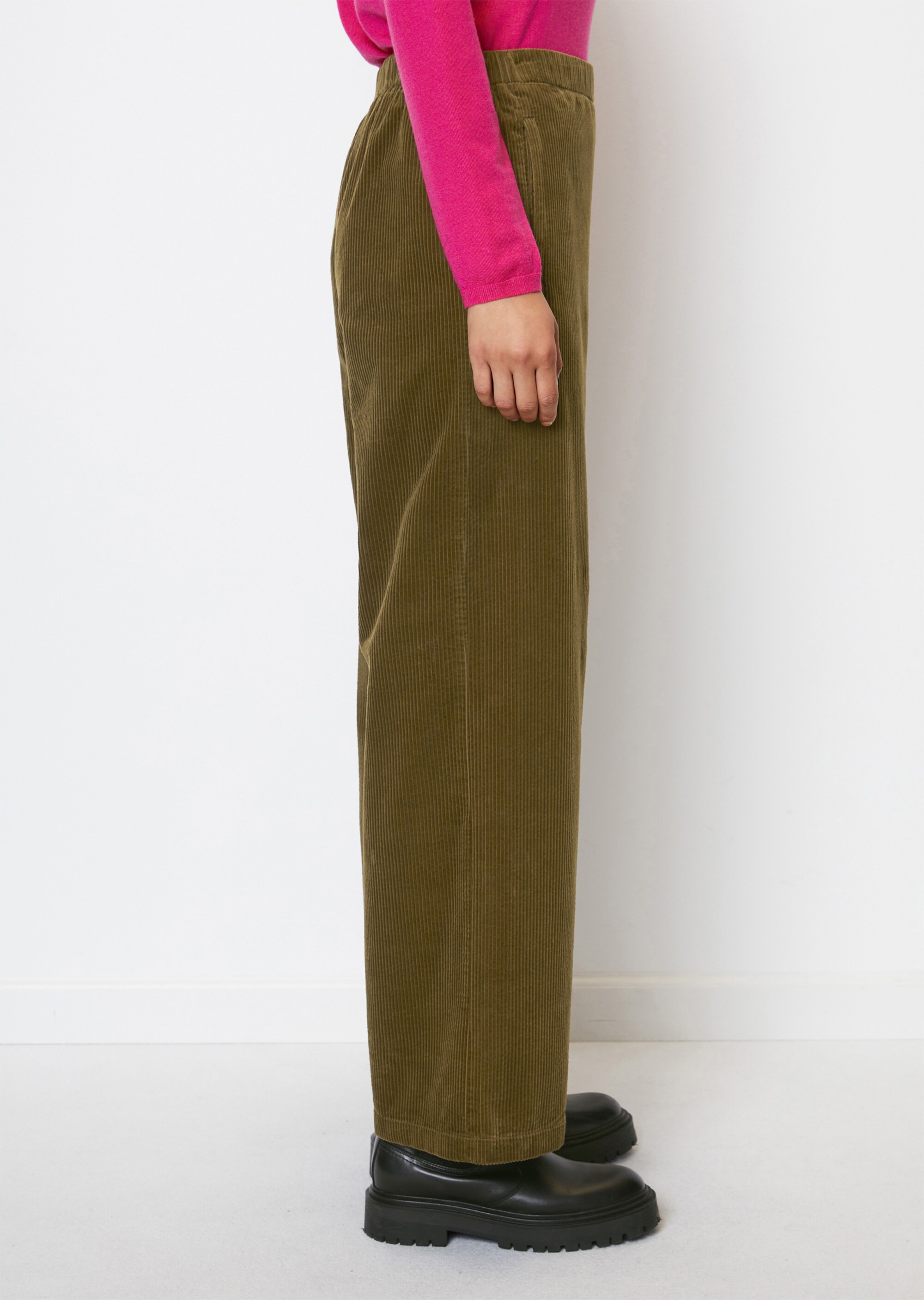 Cordhose straight mit teil-elastischem Bund