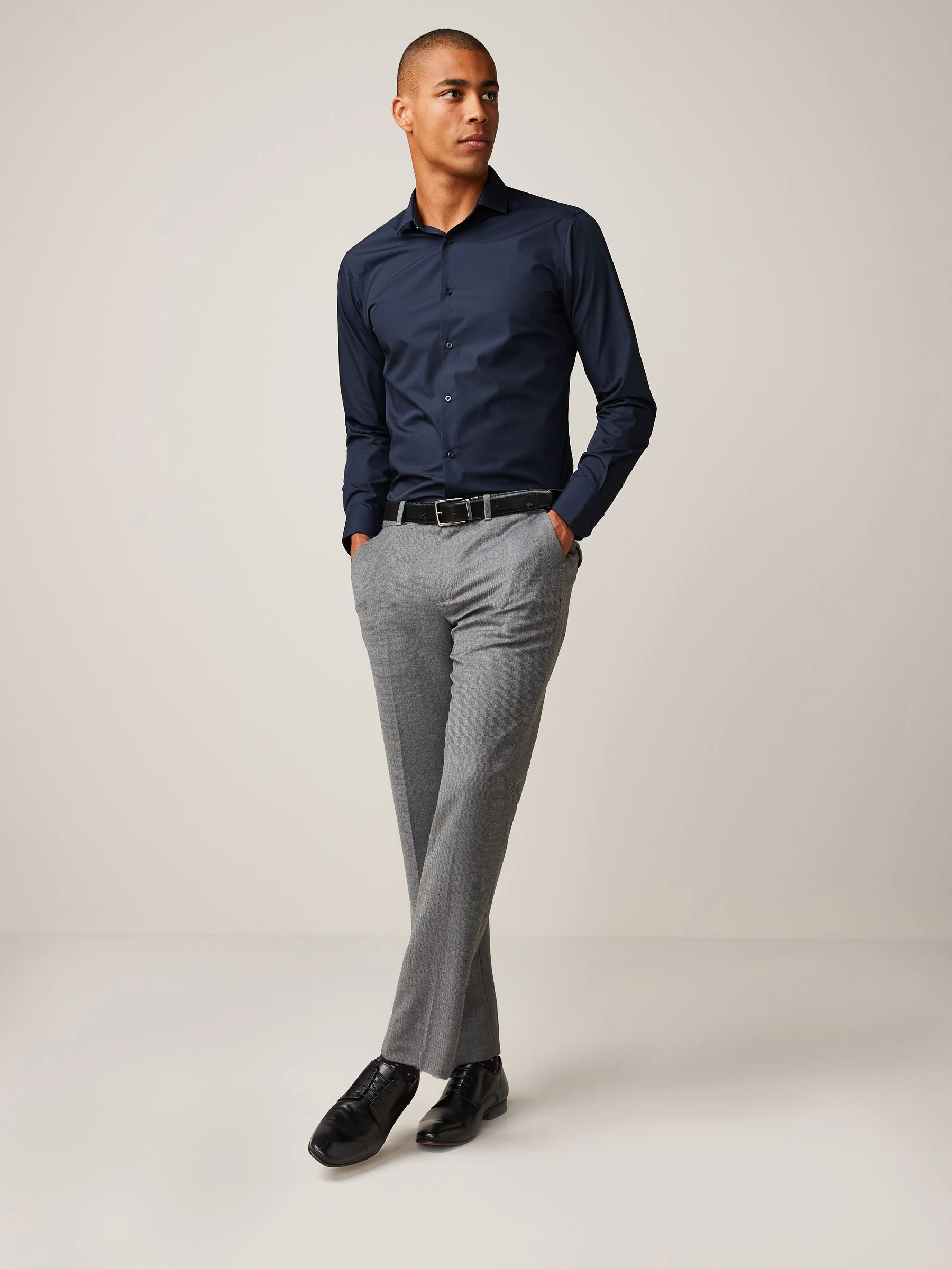 Marineblauw - Slim Fit - Strijkvrij net overhemd met enkele manchet