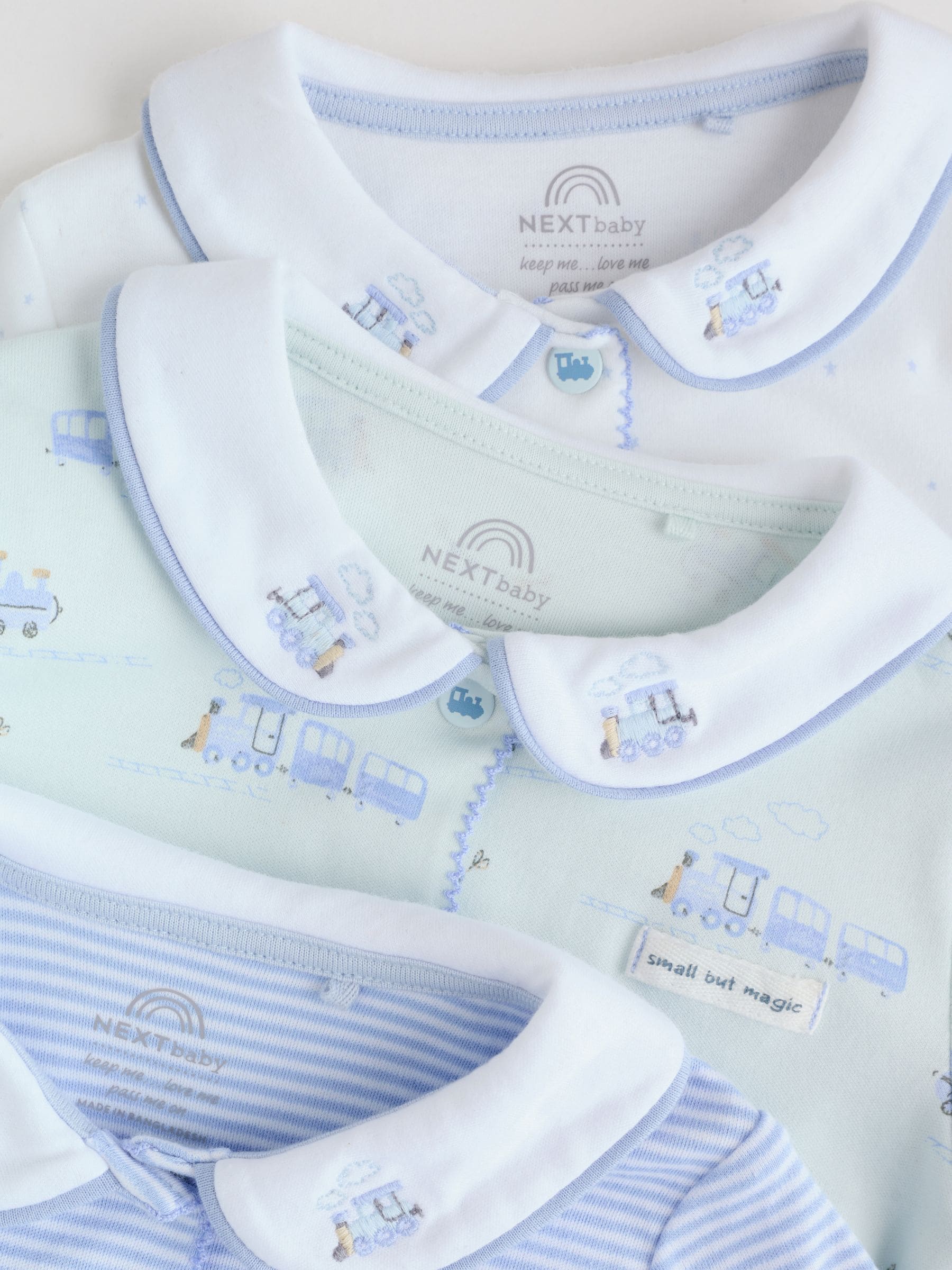 Wit/blauw - 3 babypyjama's met borduursel