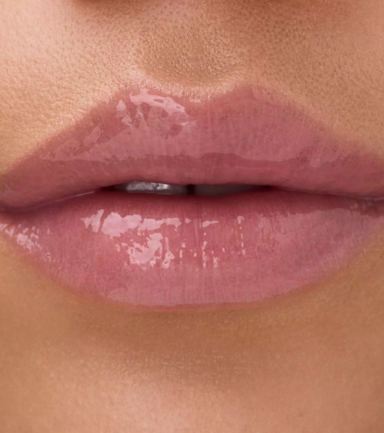 Catrice - Bálsamo labial com cor Peptide Bliss Glossy - 010: Life In Rosé