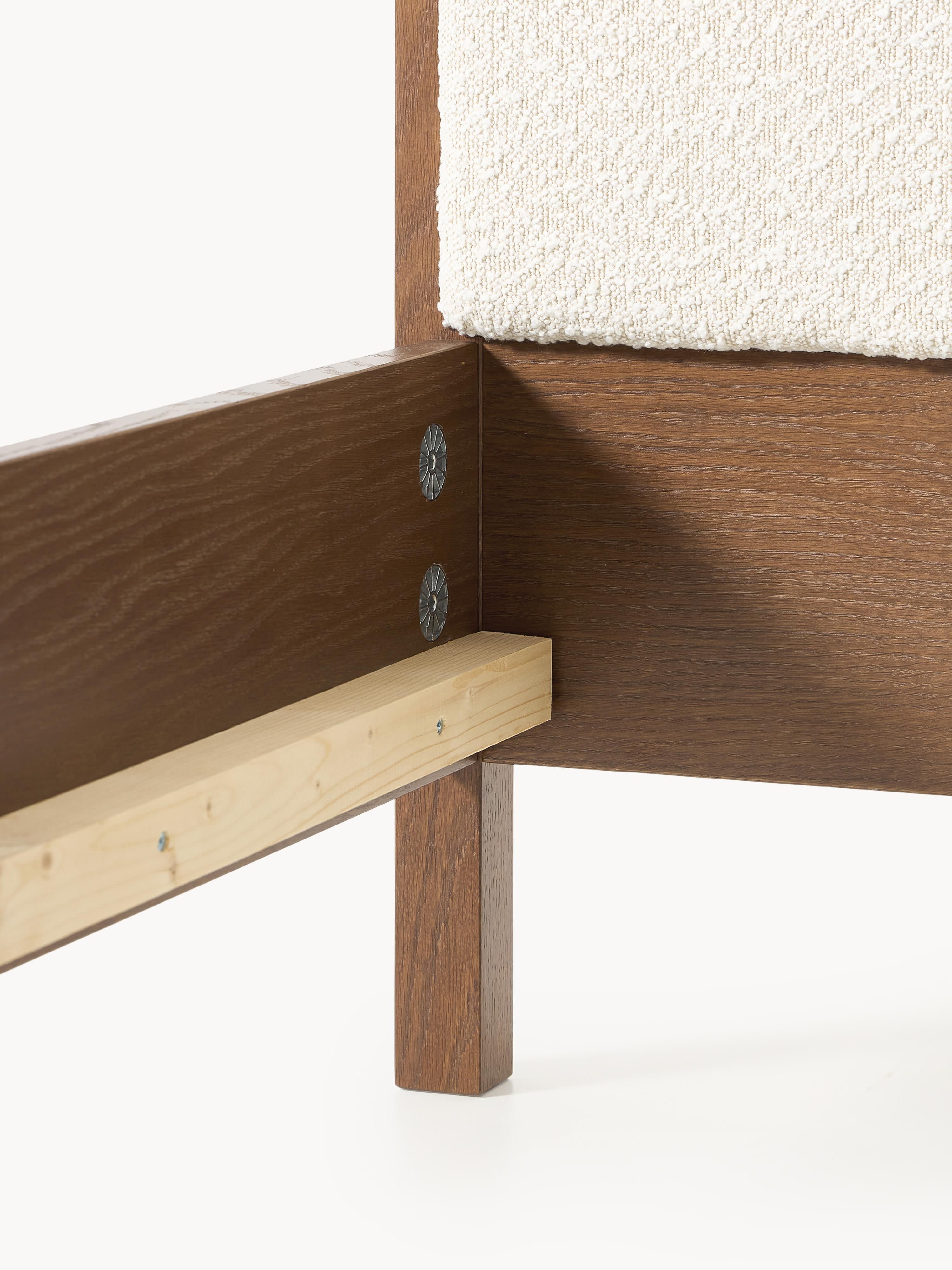 Houten bed Jones met hoofdeinde van bouclé