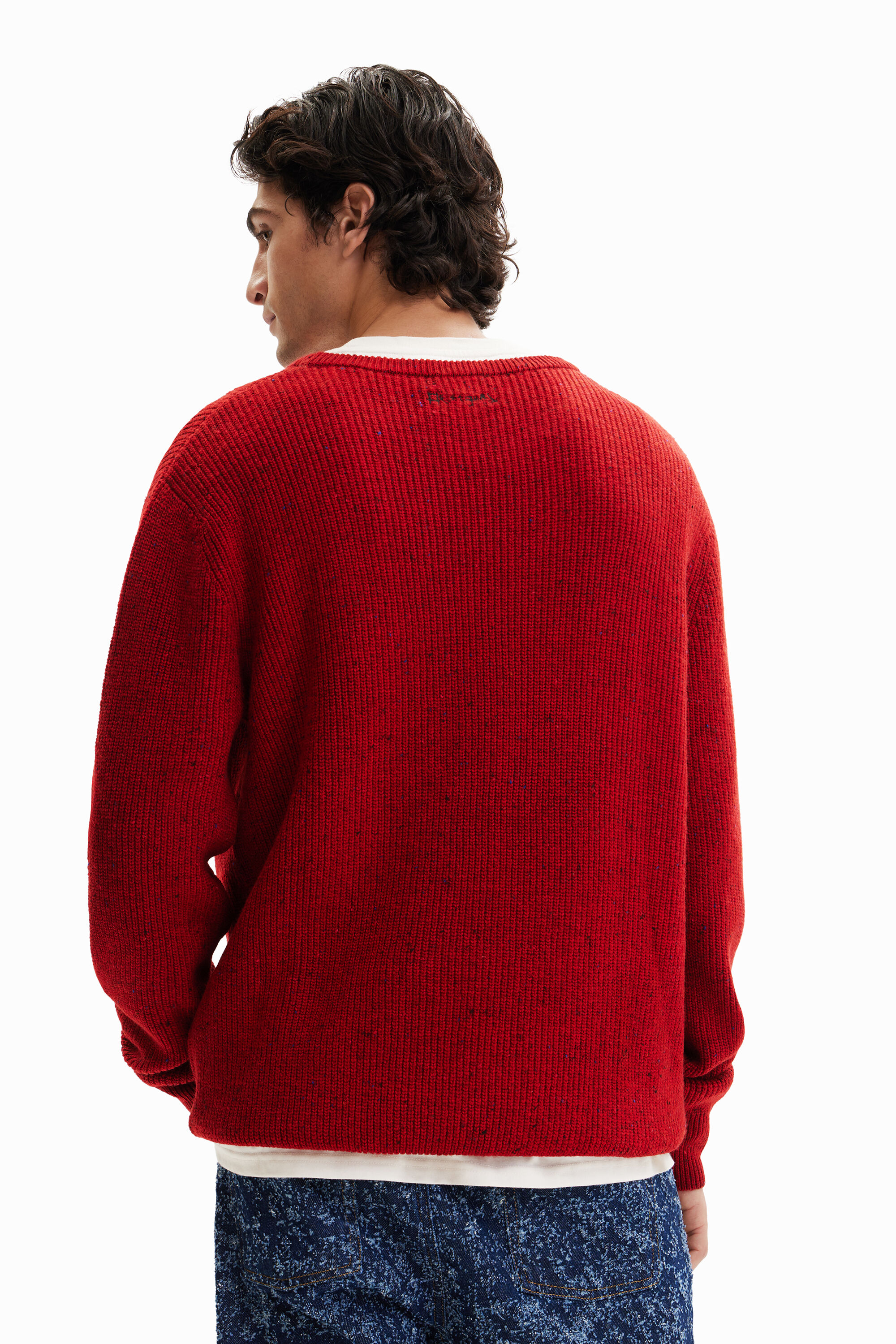 Pull tissu côtelé brodé